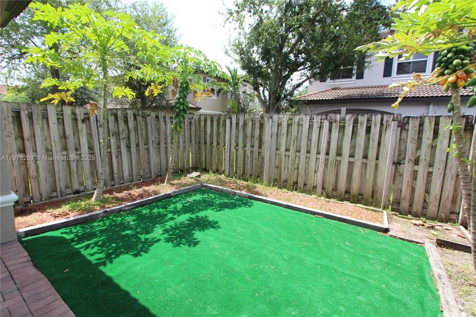 Small Image of 15276 SOUTH WEST 88TH TER, Miami Number 15