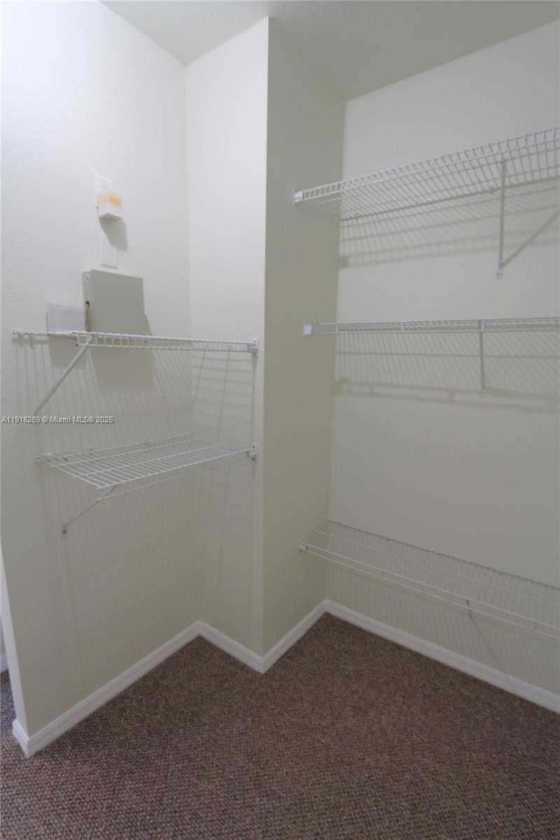 Small Image of 15276 SOUTH WEST 88TH TER, Miami Number 27