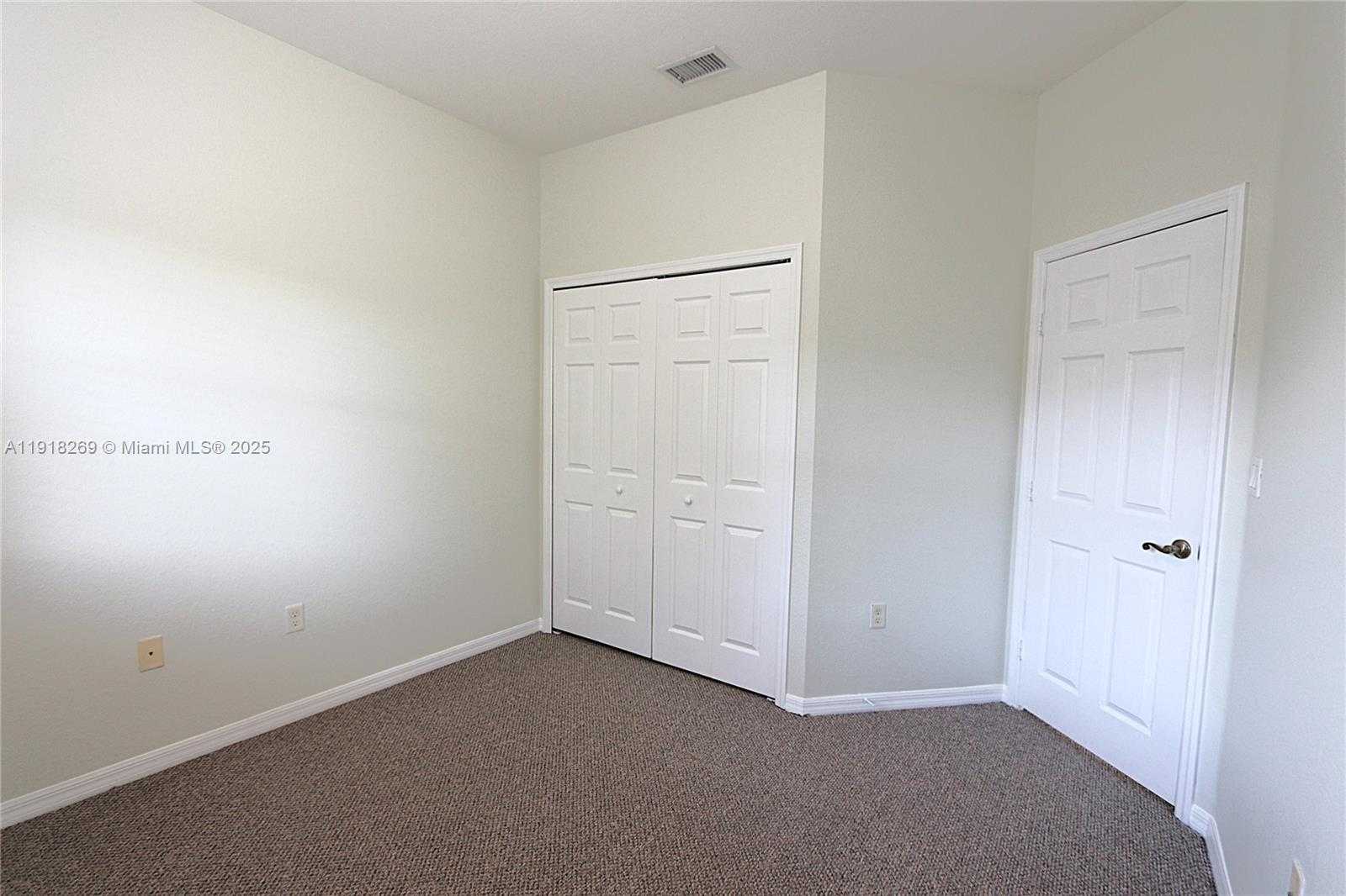 Small Image of 15276 SOUTH WEST 88TH TER, Miami Number 28