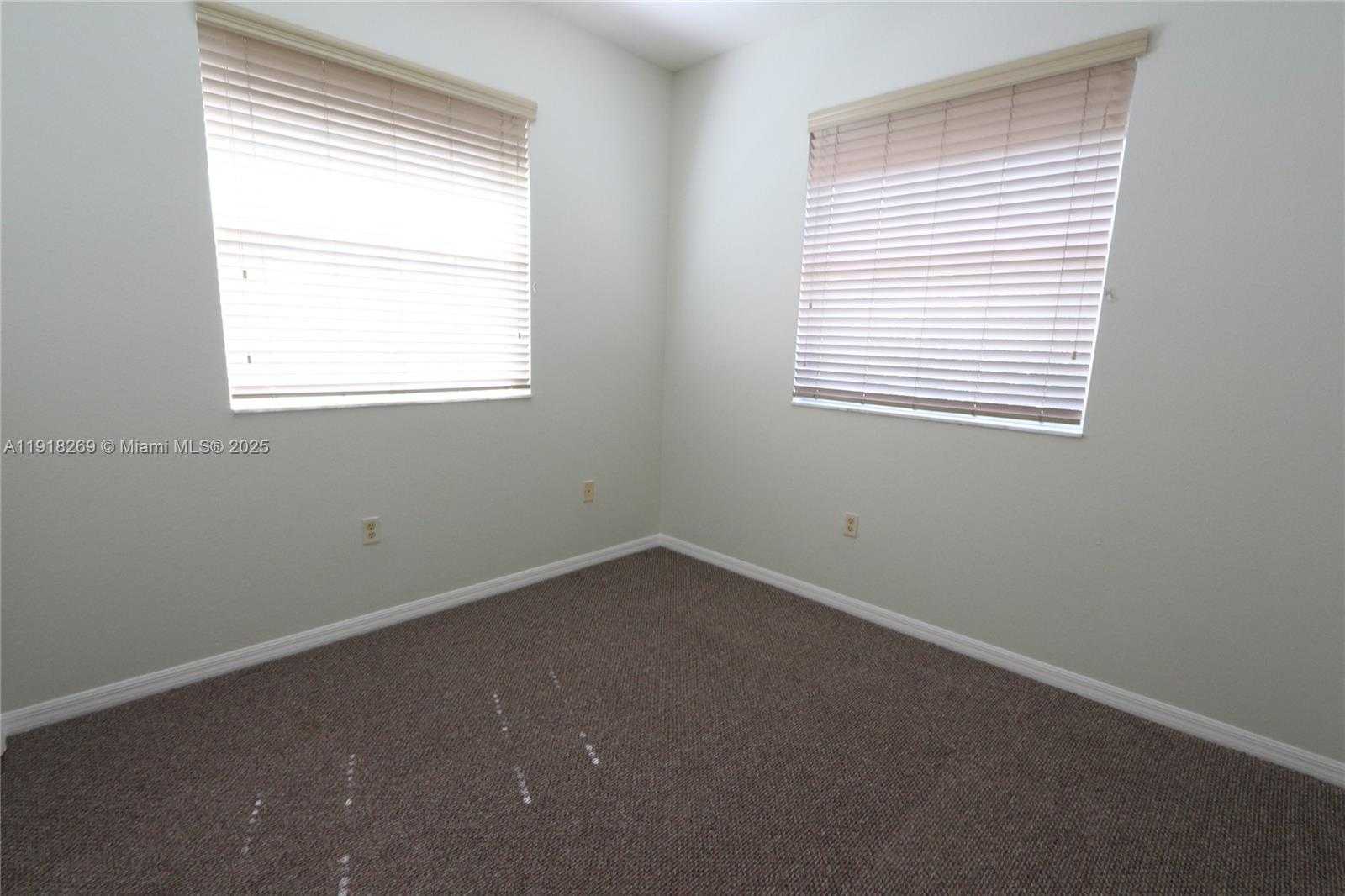 Small Image of 15276 SOUTH WEST 88TH TER, Miami Number 29