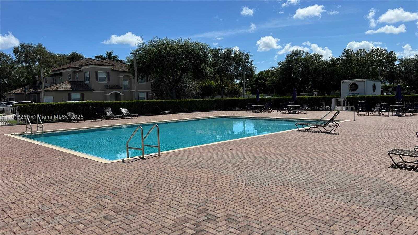 Small Image of 15276 SOUTH WEST 88TH TER, Miami Number 32