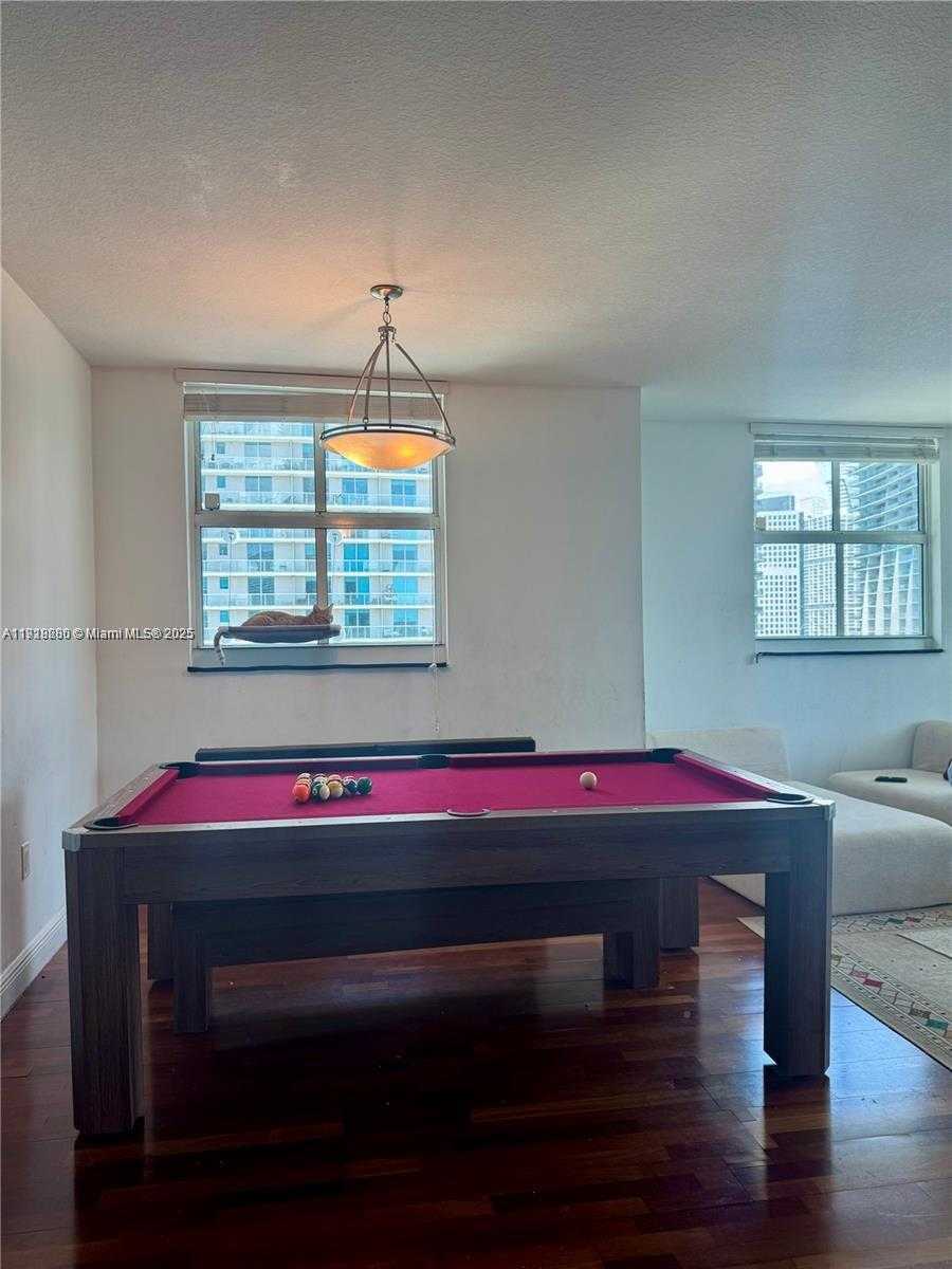 Small Image of 1250 SOUTH MIAMI AVE #2214, Miami Number 3