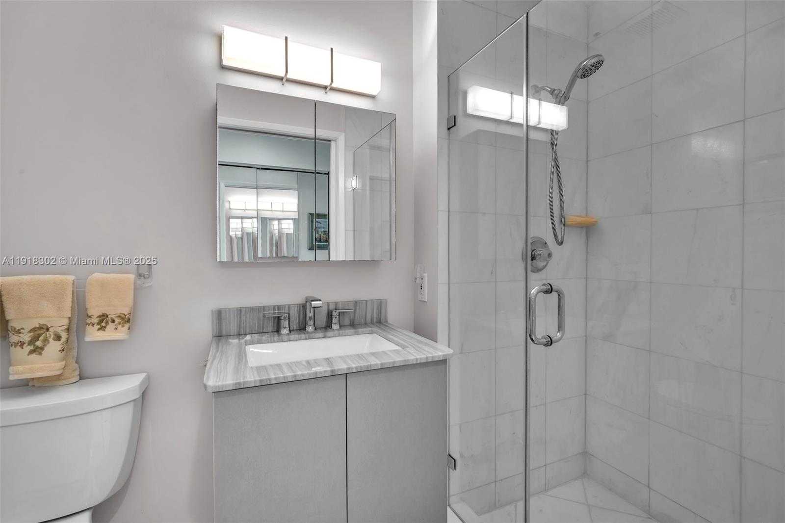 Imagen de Pequeño Objeto