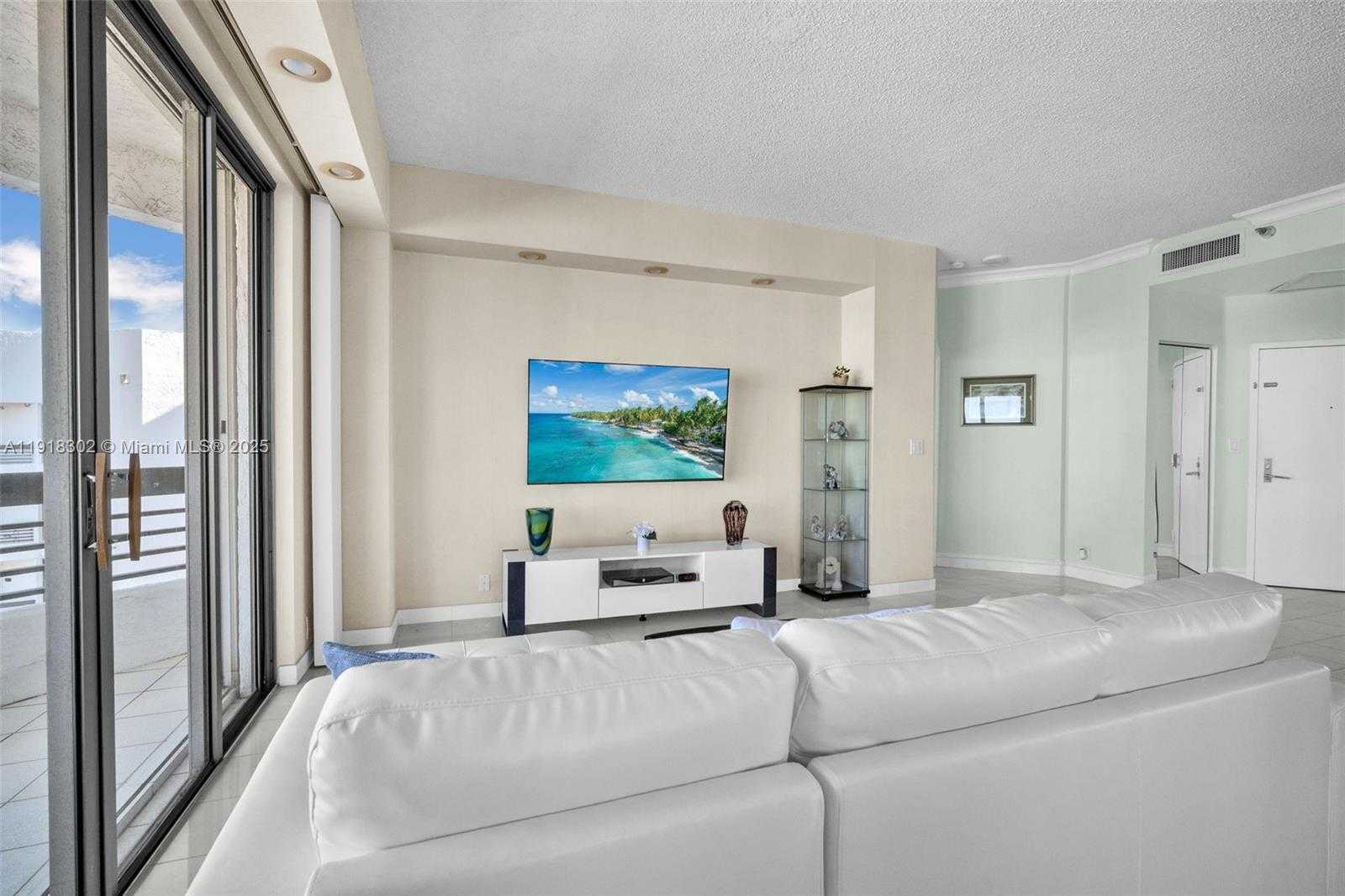 Imagen de Pequeño Objeto