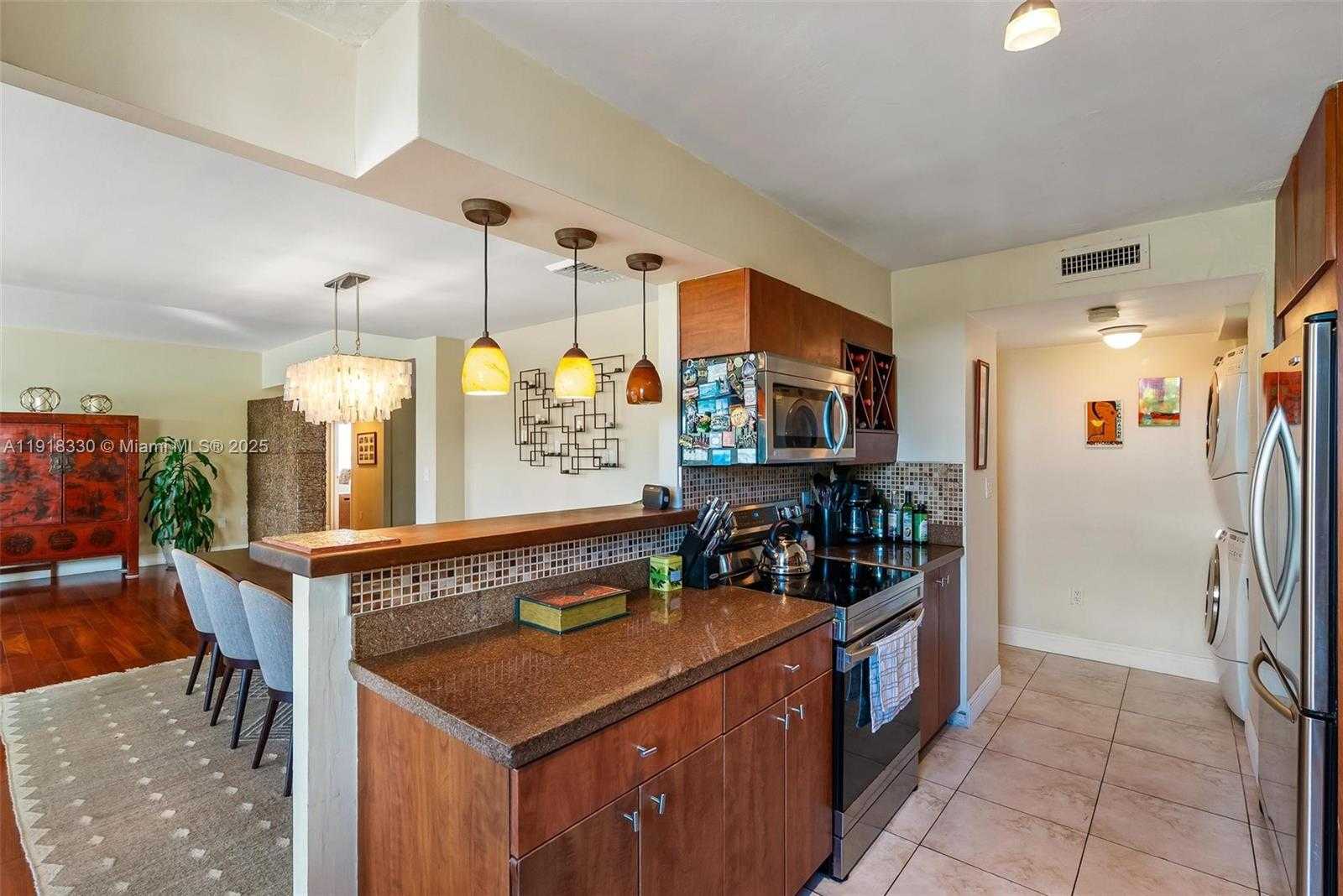 Small Image of 9102 WEST BAY HARBOR DR #2-DW, Bay Harbor Islands Number 12