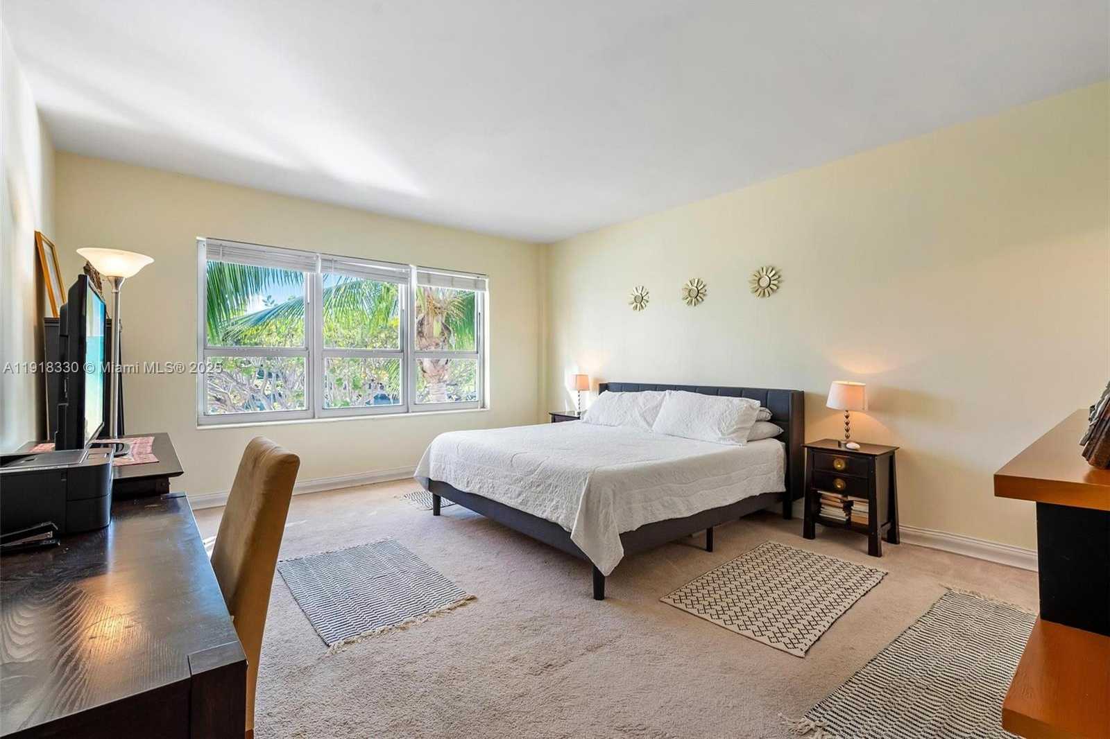 Small Image of 9102 WEST BAY HARBOR DR #2-DW, Bay Harbor Islands Number 16