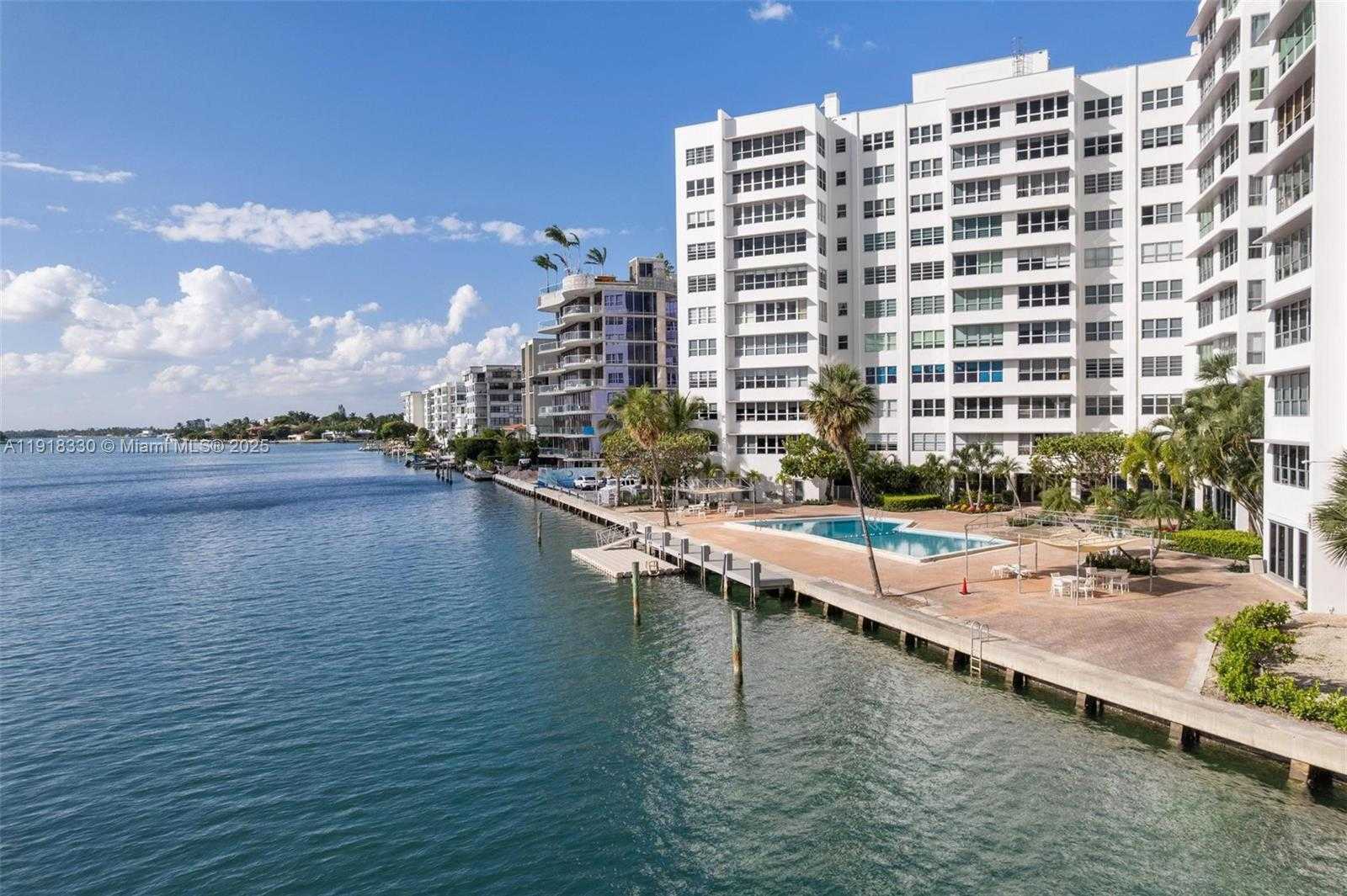 Small Image of 9102 WEST BAY HARBOR DR #2-DW, Bay Harbor Islands Number 26