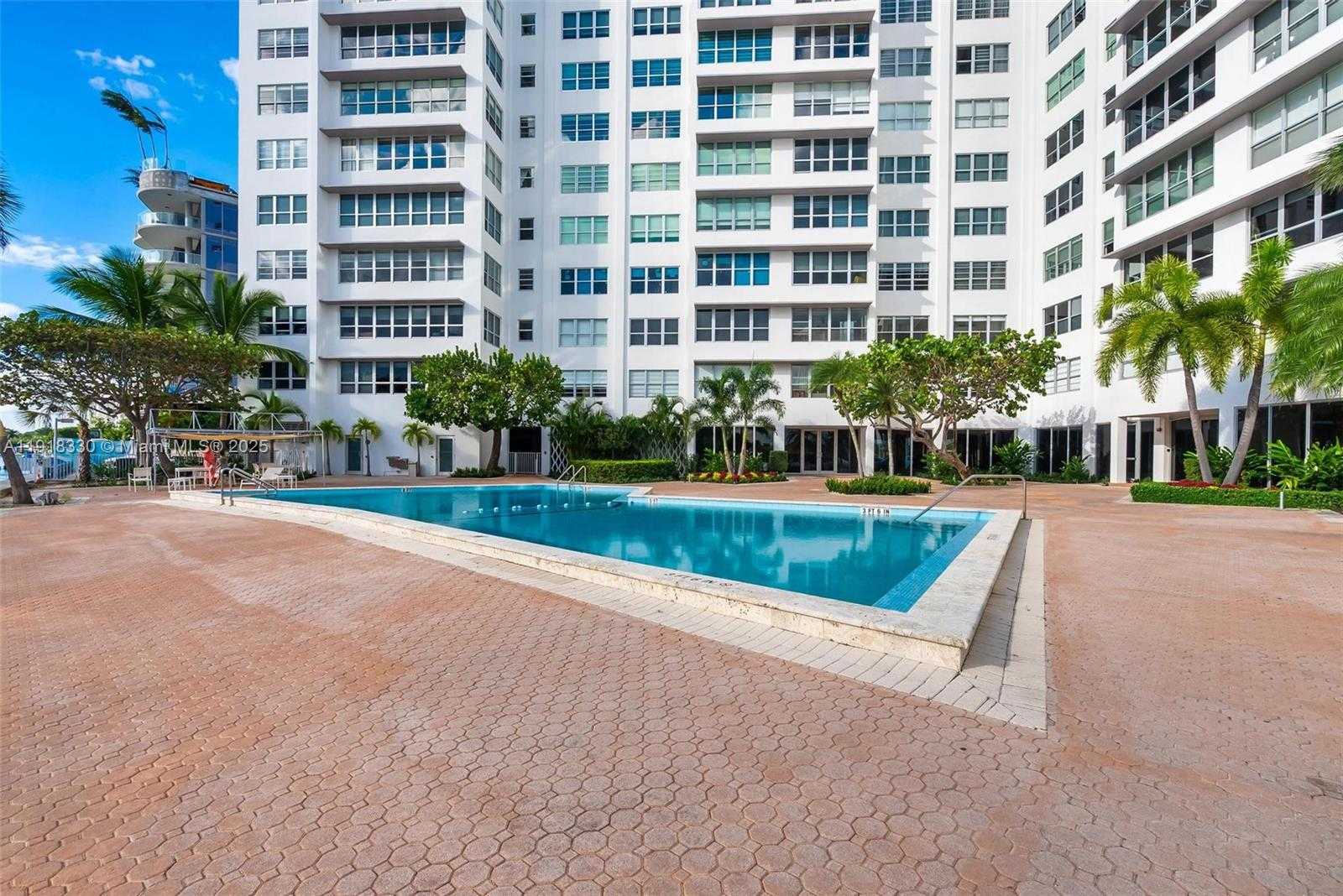 Small Image of 9102 WEST BAY HARBOR DR #2-DW, Bay Harbor Islands Number 27