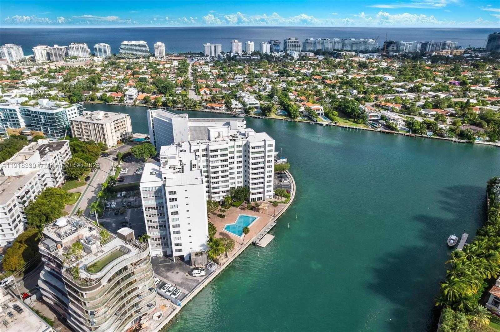 Small Image of 9102 WEST BAY HARBOR DR #2-DW, Bay Harbor Islands Number 28