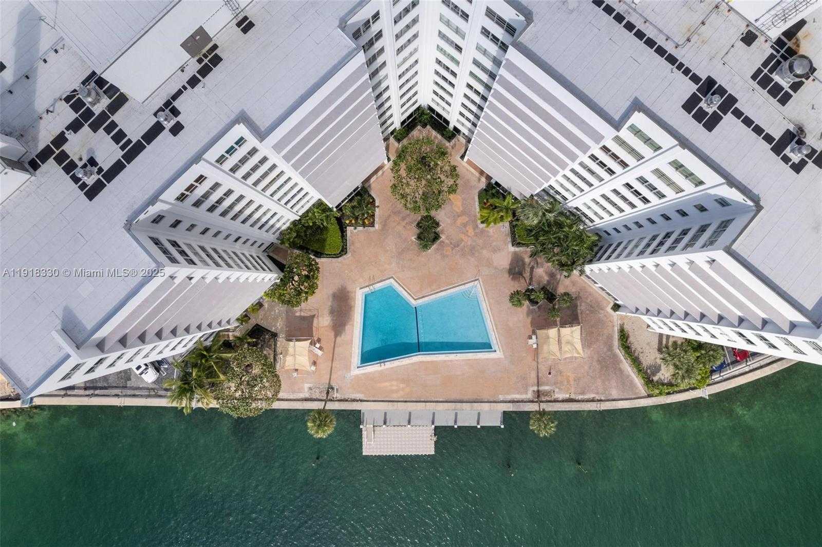 Small Image of 9102 WEST BAY HARBOR DR #2-DW, Bay Harbor Islands Number 34