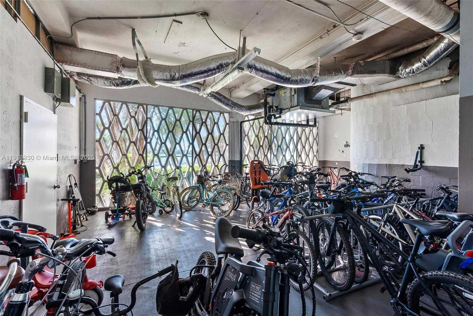 Small Image of 9102 WEST BAY HARBOR DR #2-DW, Bay Harbor Islands Number 40