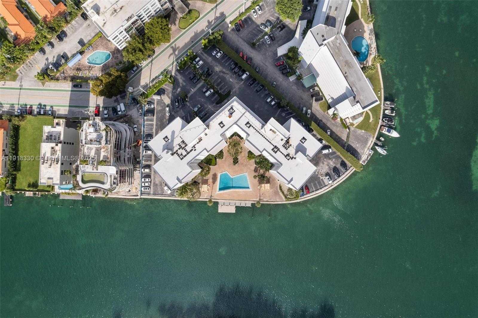 Small Image of 9102 WEST BAY HARBOR DR #2-DW, Bay Harbor Islands Number 42
