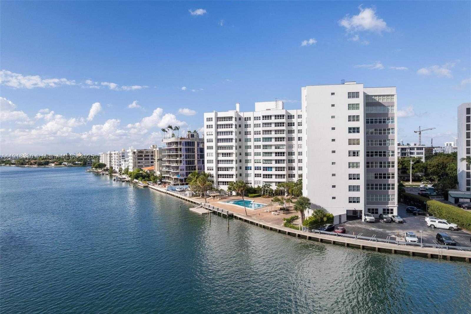 Small Image of 9102 WEST BAY HARBOR DR #2-DW, Bay Harbor Islands Number 43