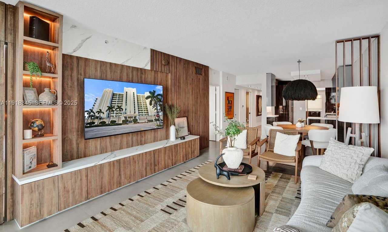 Small Image of 18100 NORTH BAY RD #909, Sunny Isles Beach Number 16