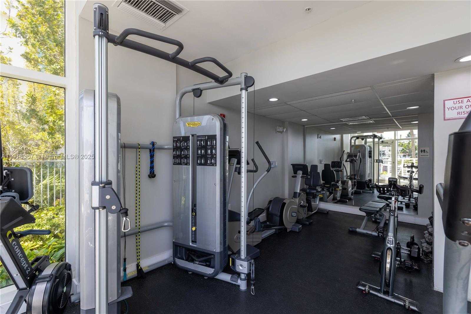 Small Image of 6580 INDIAN CREEK DR #310, Miami Beach Number 27