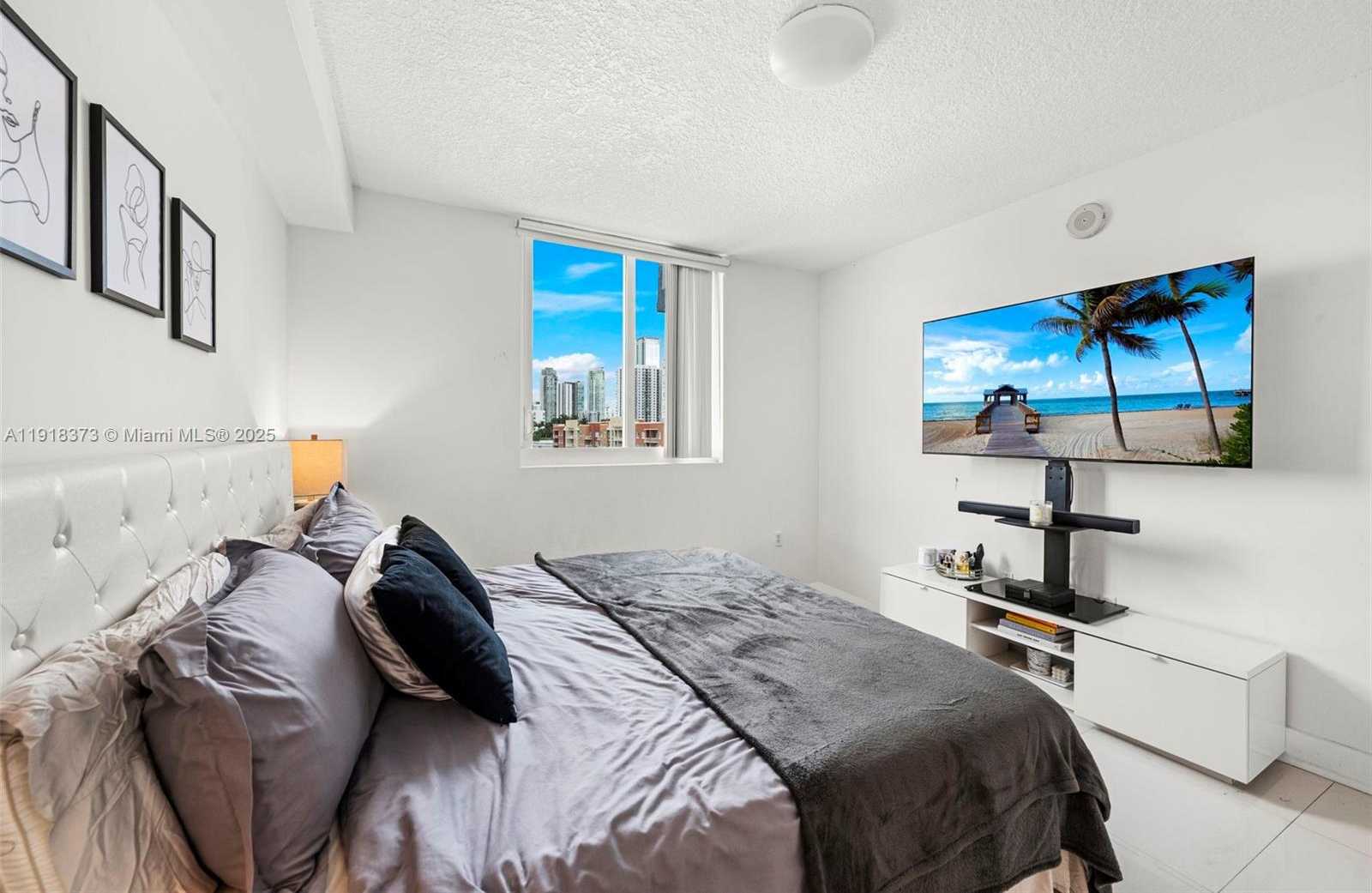 Small Image of 275 NORTH EAST 18TH ST #708, Miami Number 19