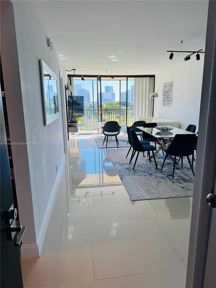 Imagen de Pequeño Objeto