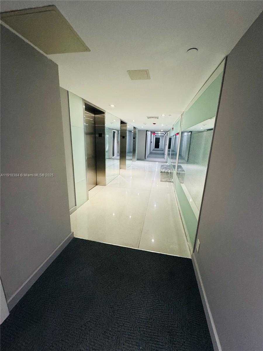 Imagen de Pequeño Objeto