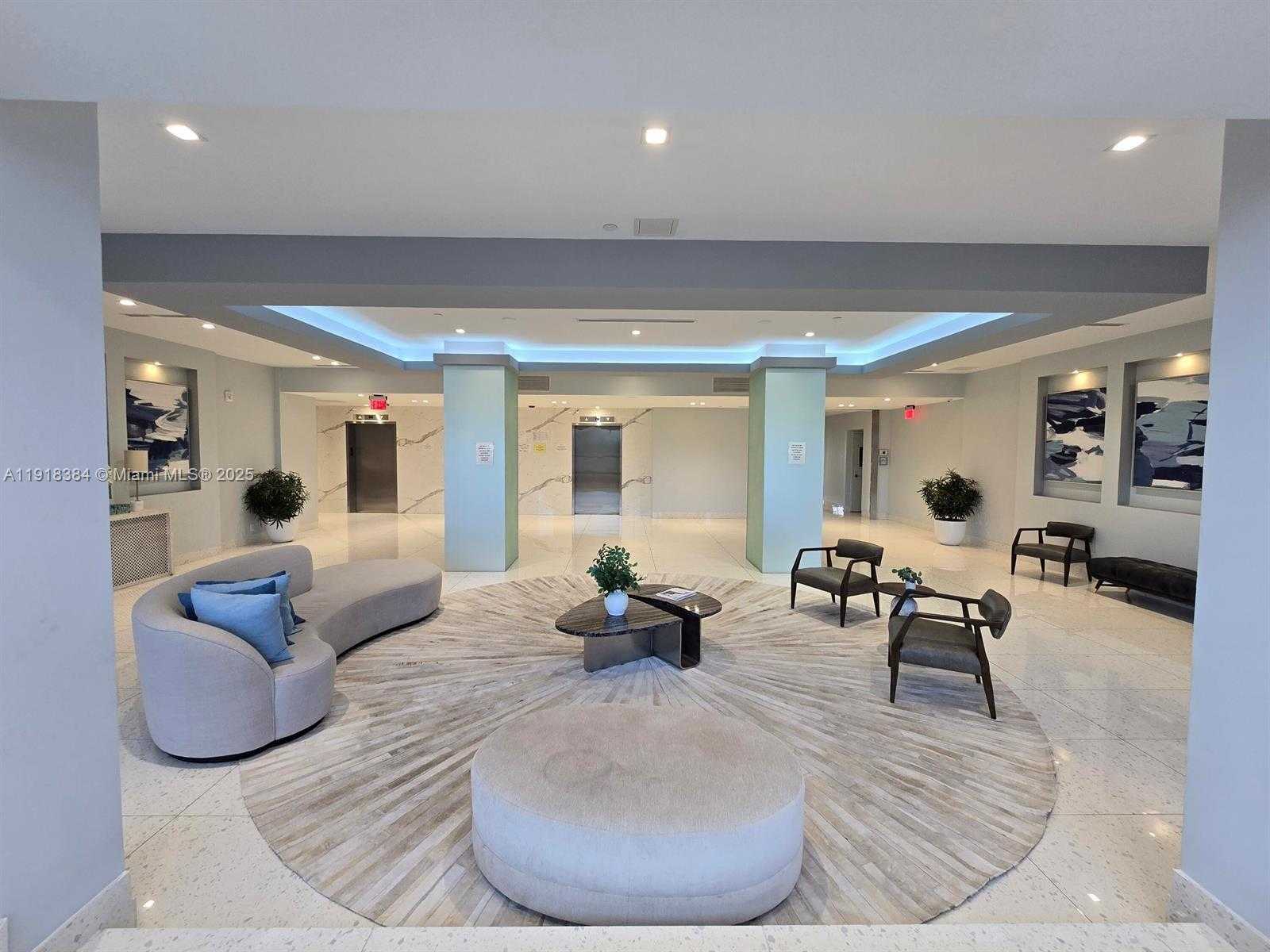 Imagen de Pequeño Objeto