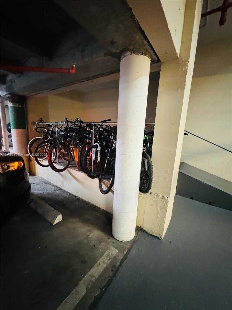 Imagen de Pequeño Objeto