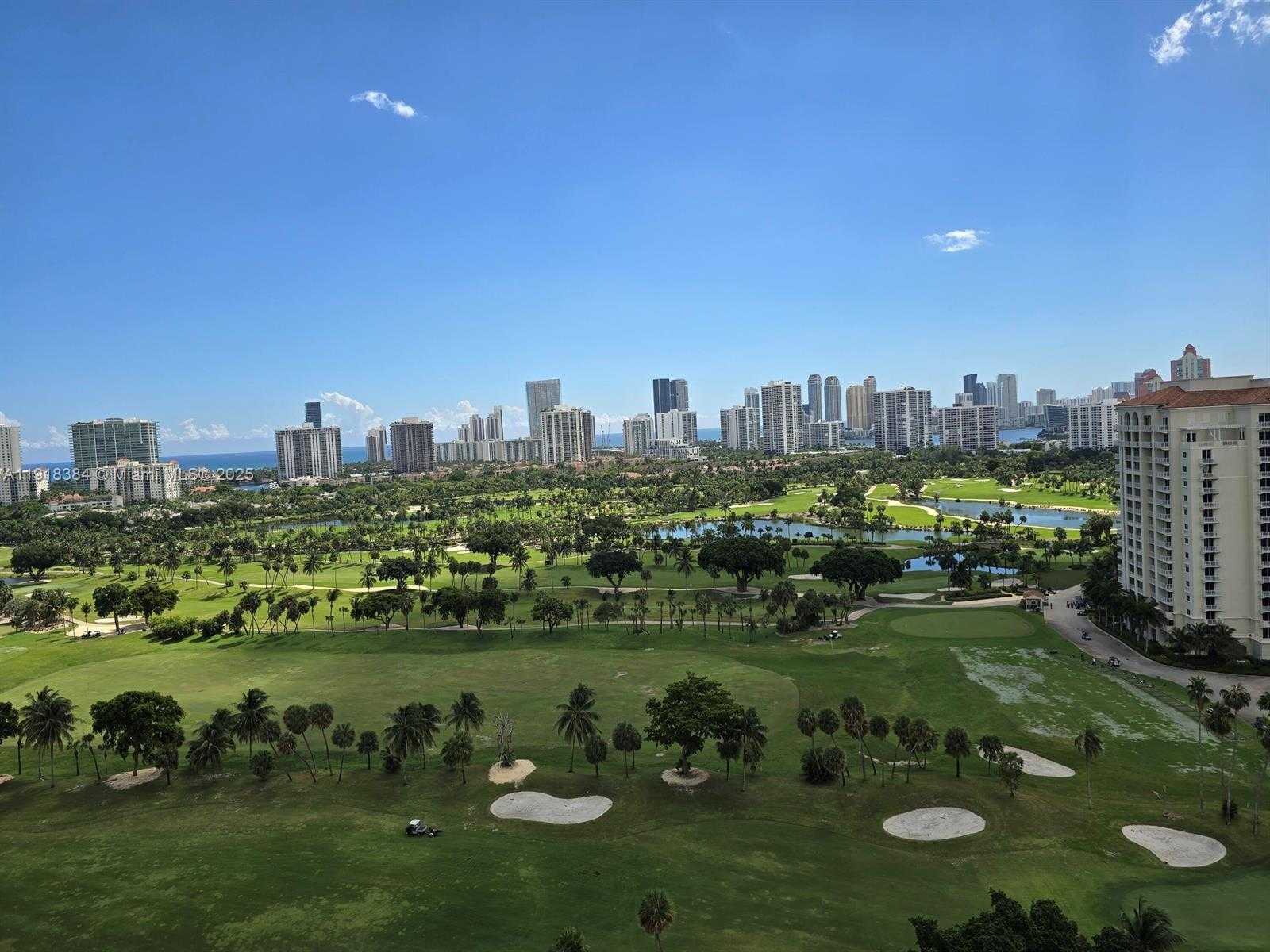 Imagen de Pequeño Objeto