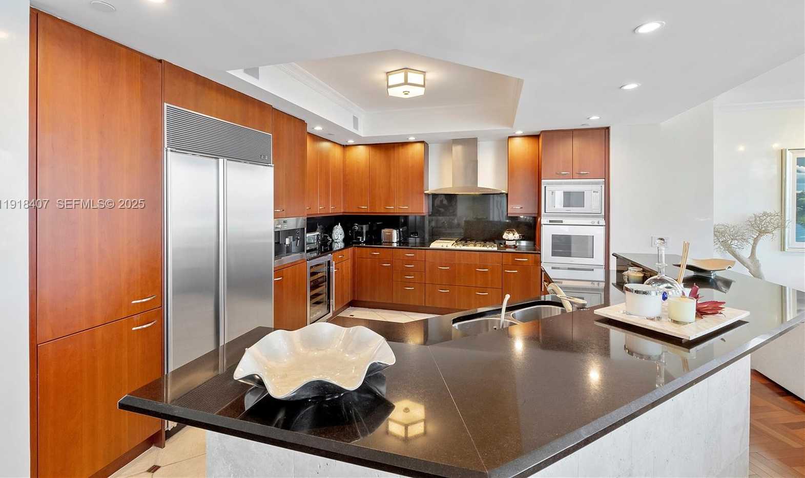 Small Image of 6000 ISLAND BLVD #2406, Aventura Number 20