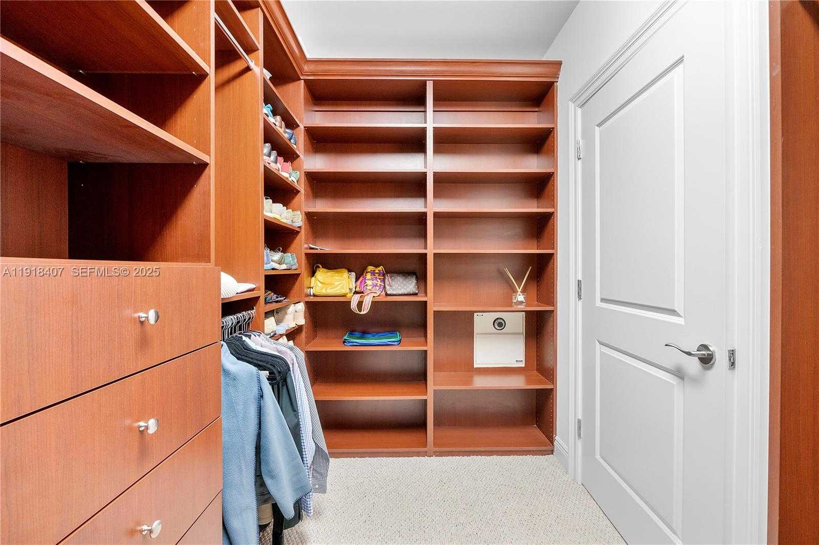 Small Image of 6000 ISLAND BLVD #2406, Aventura Number 33