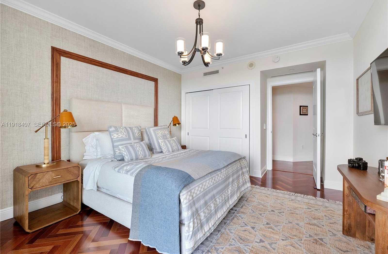 Small Image of 6000 ISLAND BLVD #2406, Aventura Number 39