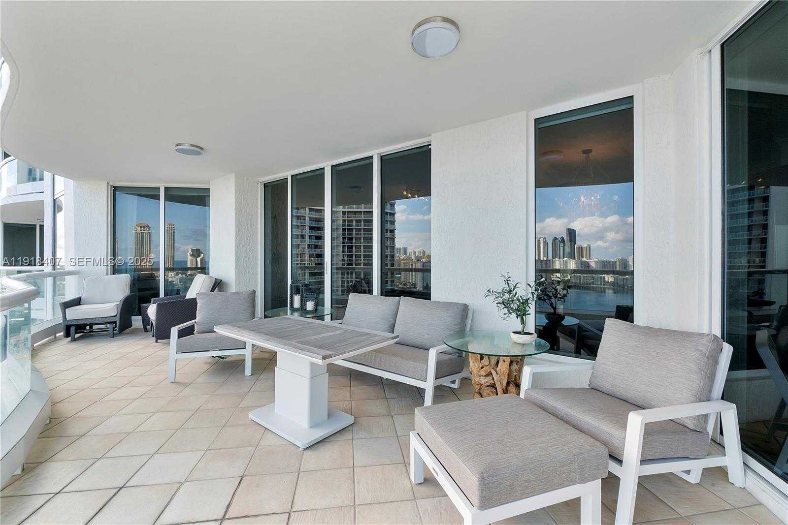 Small Image of 6000 ISLAND BLVD #2406, Aventura Number 4