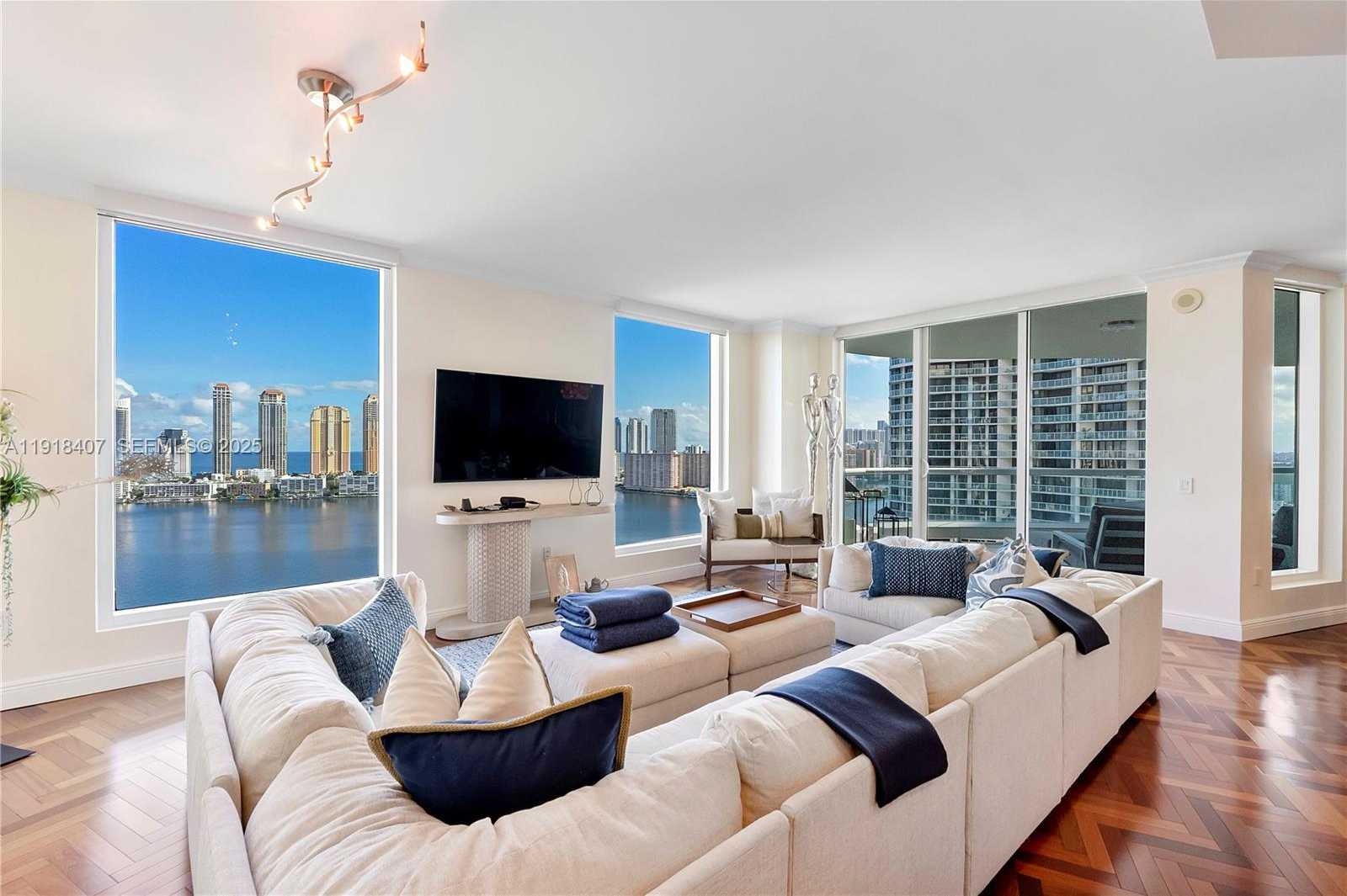 Small Image of 6000 ISLAND BLVD #2406, Aventura Number 8