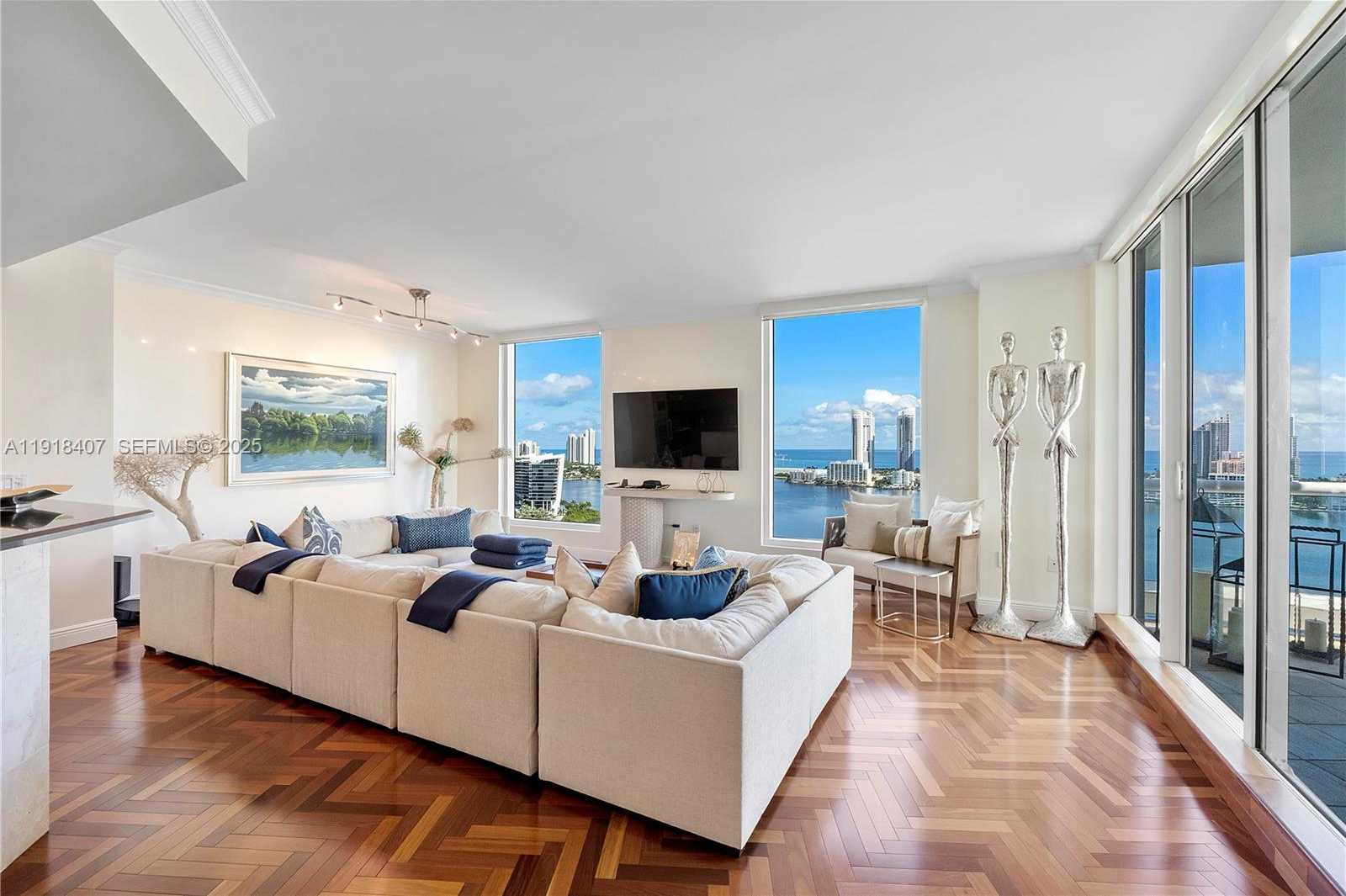 Small Image of 6000 ISLAND BLVD #2406, Aventura Number 9