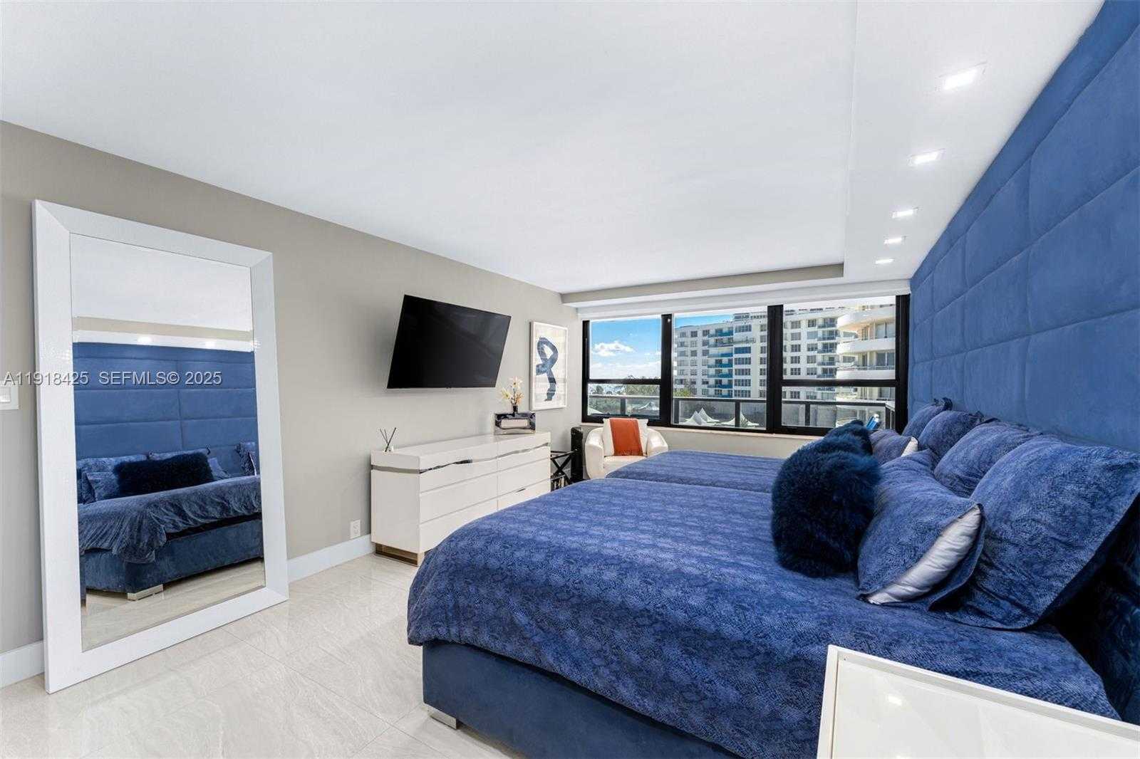 Small Image of 5225 COLLINS AVE #603, Miami Beach Number 17
