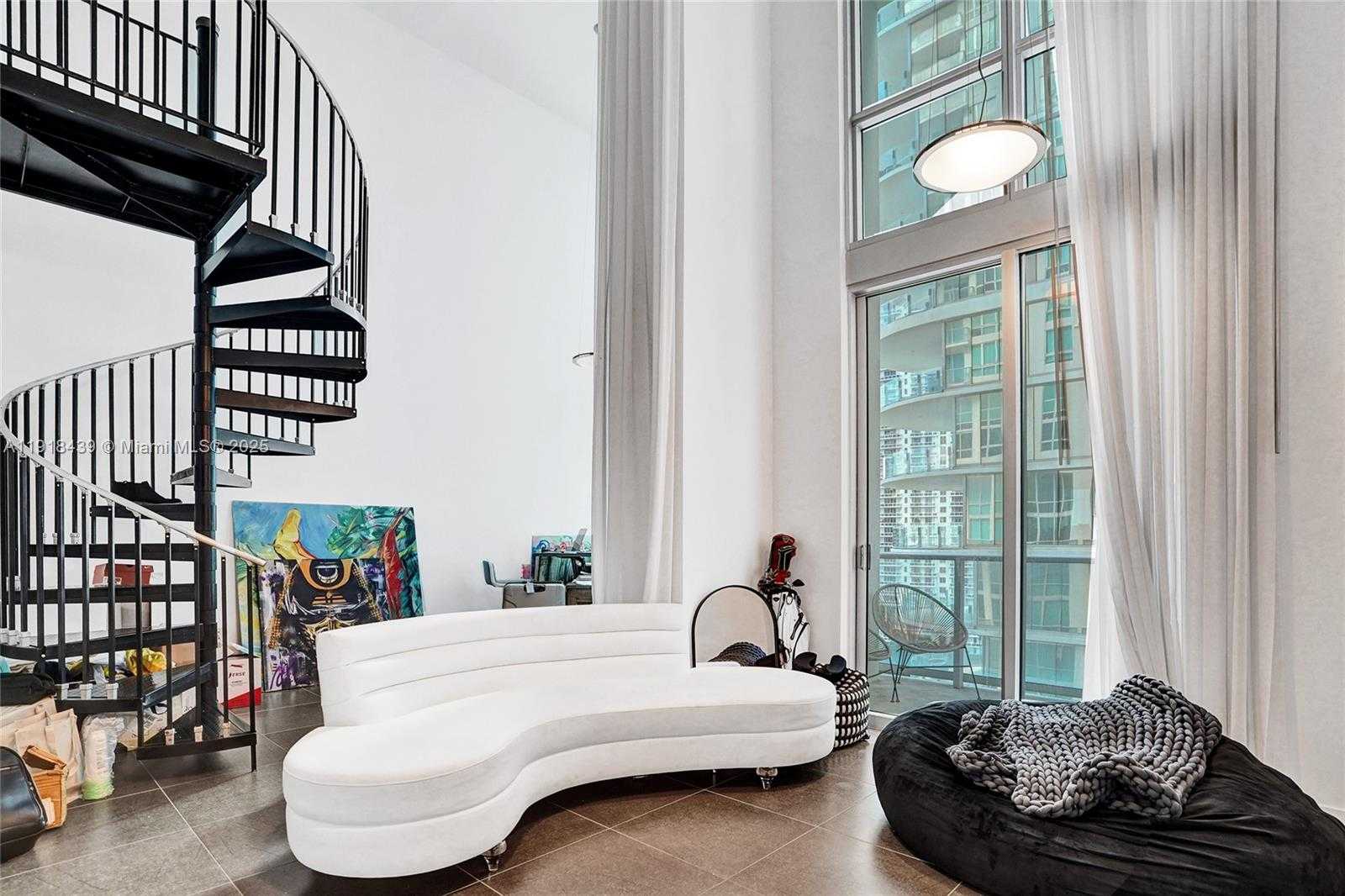 Small Image of 300 SOUTH BISCAYNE BLVD #L-1206, Miami Number 2