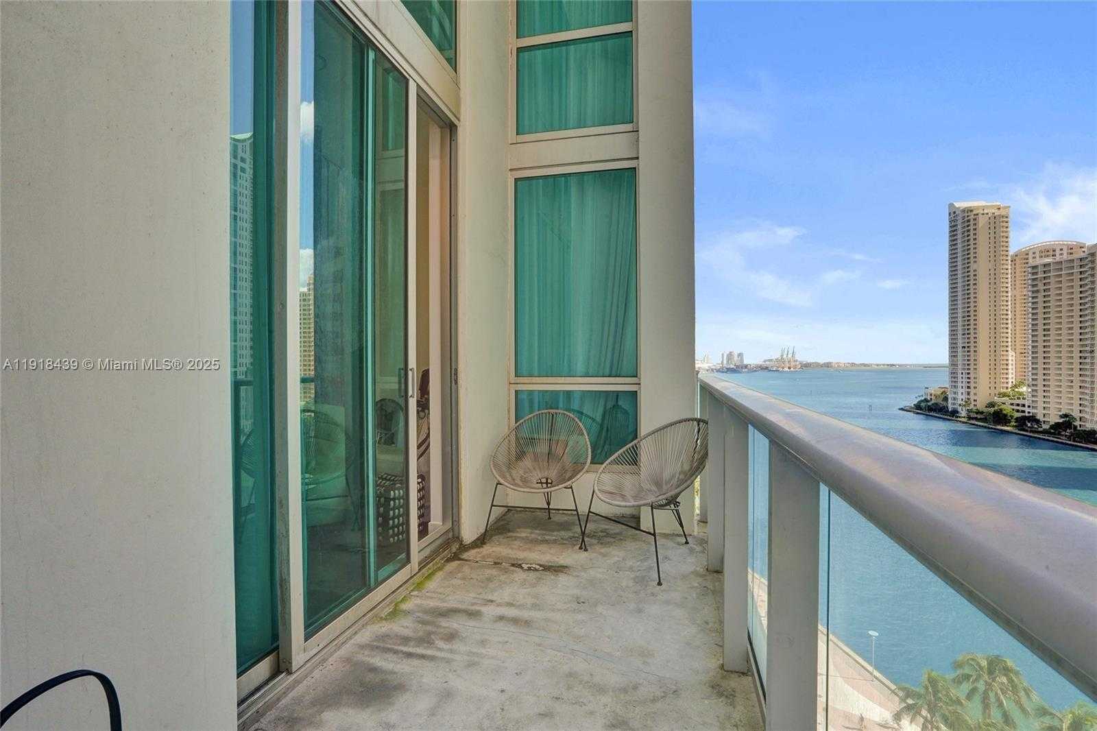 Small Image of 300 SOUTH BISCAYNE BLVD #L-1206, Miami Number 20