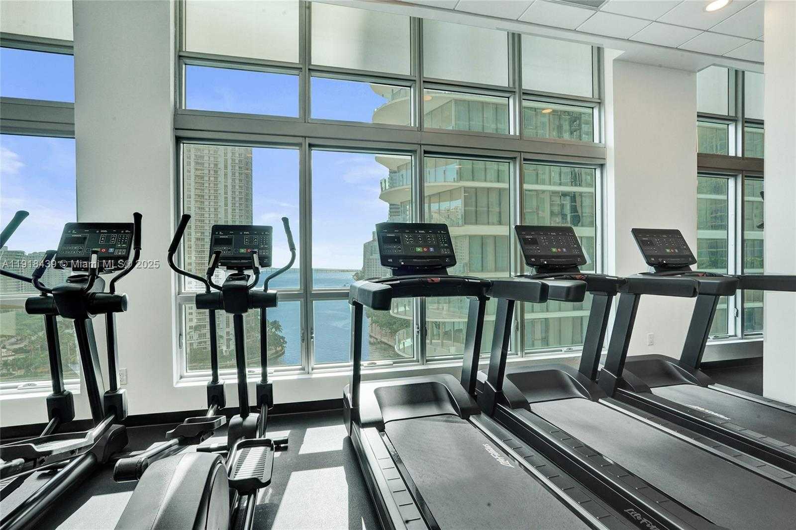 Small Image of 300 SOUTH BISCAYNE BLVD #L-1206, Miami Number 29