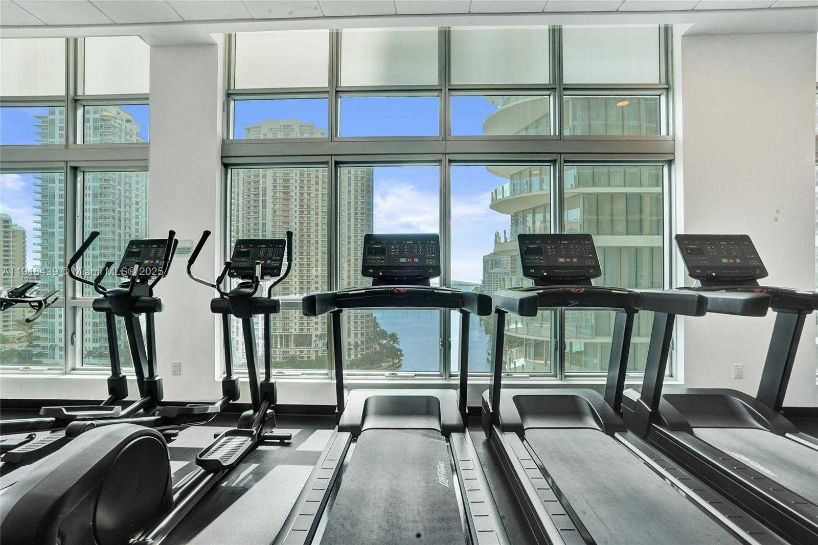 Small Image of 300 SOUTH BISCAYNE BLVD #L-1206, Miami Number 30