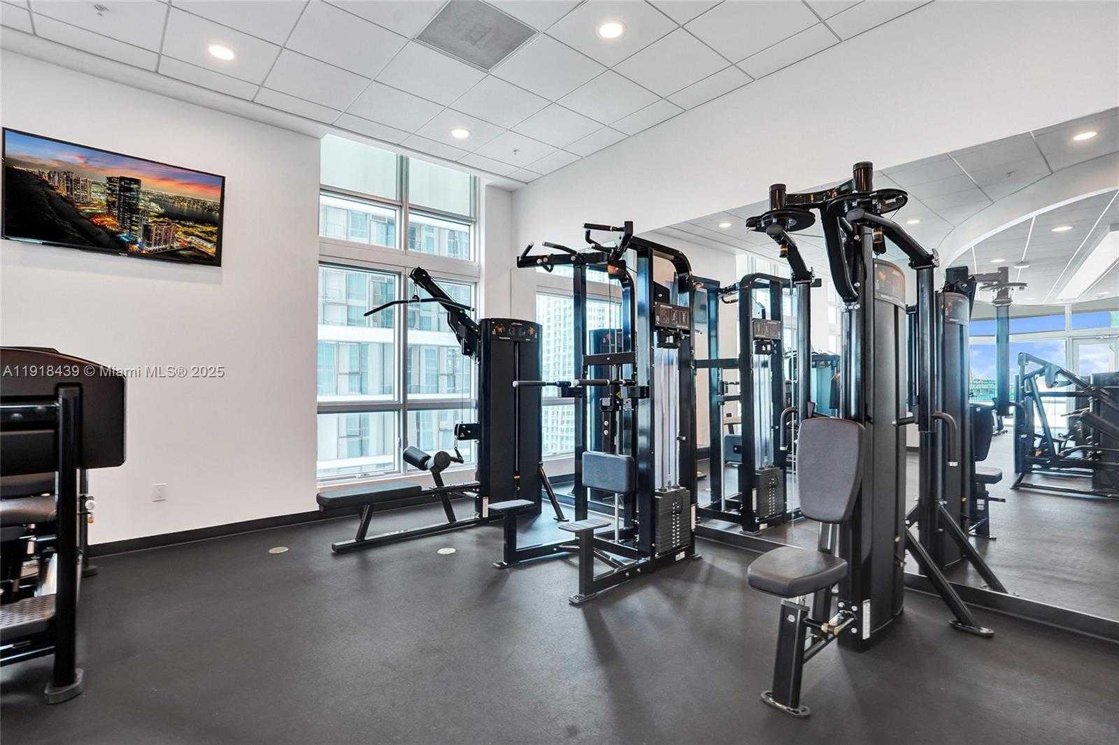 Small Image of 300 SOUTH BISCAYNE BLVD #L-1206, Miami Number 33