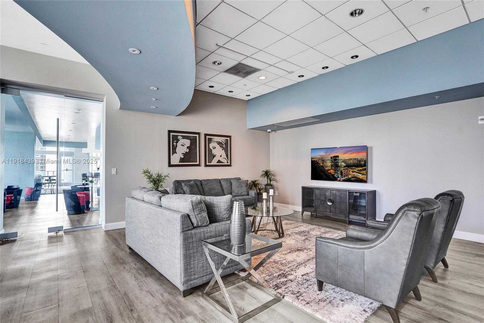 Small Image of 300 SOUTH BISCAYNE BLVD #L-1206, Miami Number 37