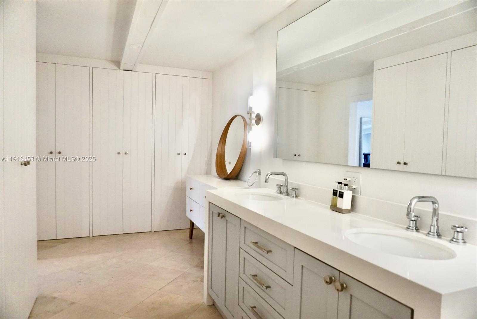 Small Image of 605 OCEAN DR #2L, Key Biscayne Number 15