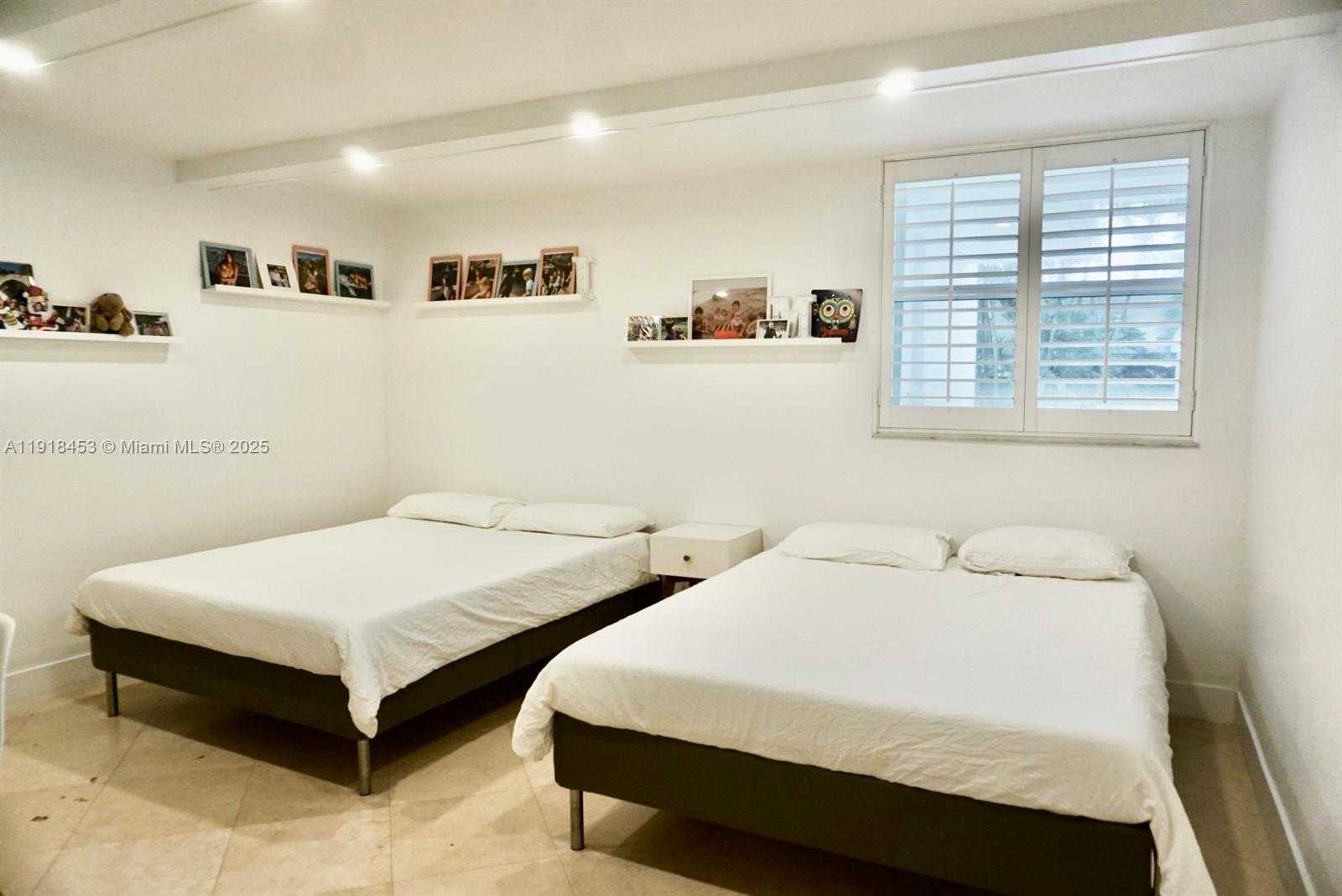 Small Image of 605 OCEAN DR #2L, Key Biscayne Number 18