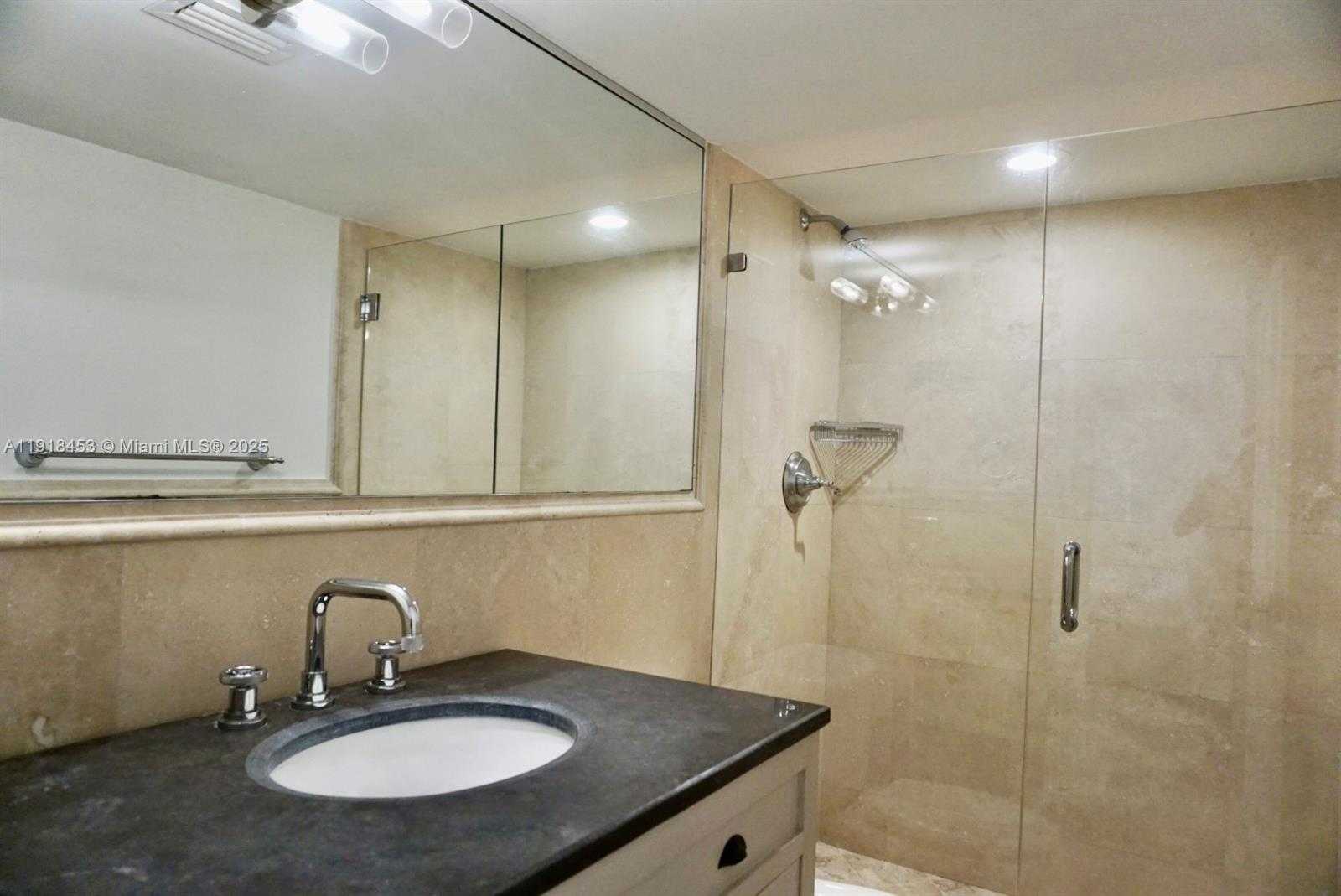 Small Image of 605 OCEAN DR #2L, Key Biscayne Number 19