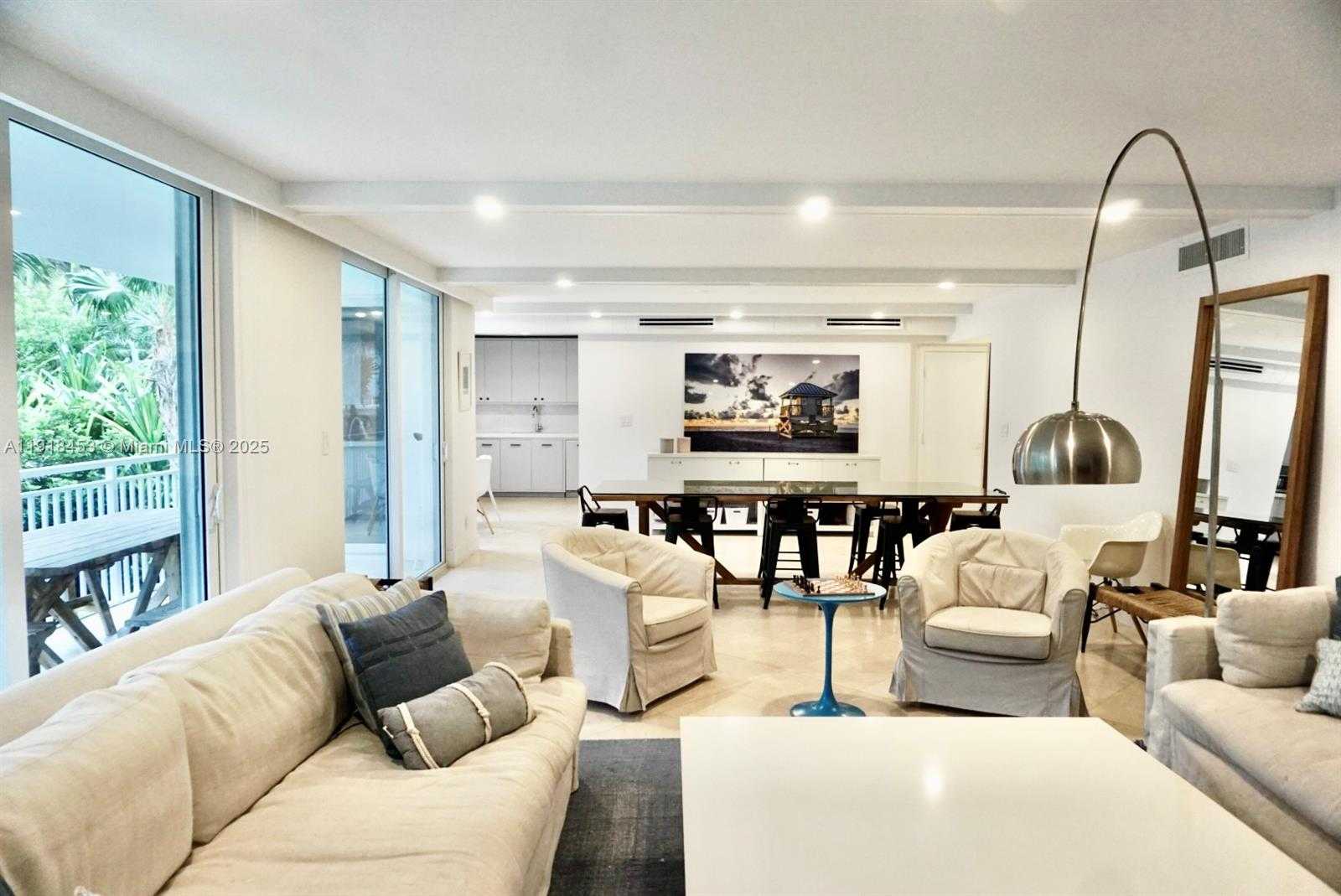 Small Image of 605 OCEAN DR #2L, Key Biscayne Number 22