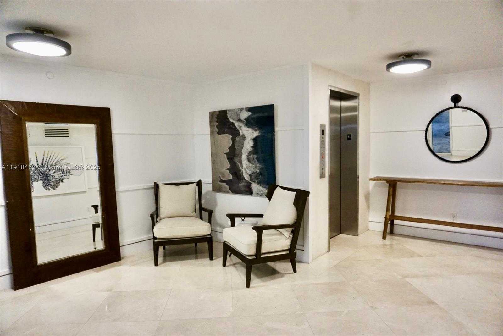Small Image of 605 OCEAN DR #2L, Key Biscayne Number 24