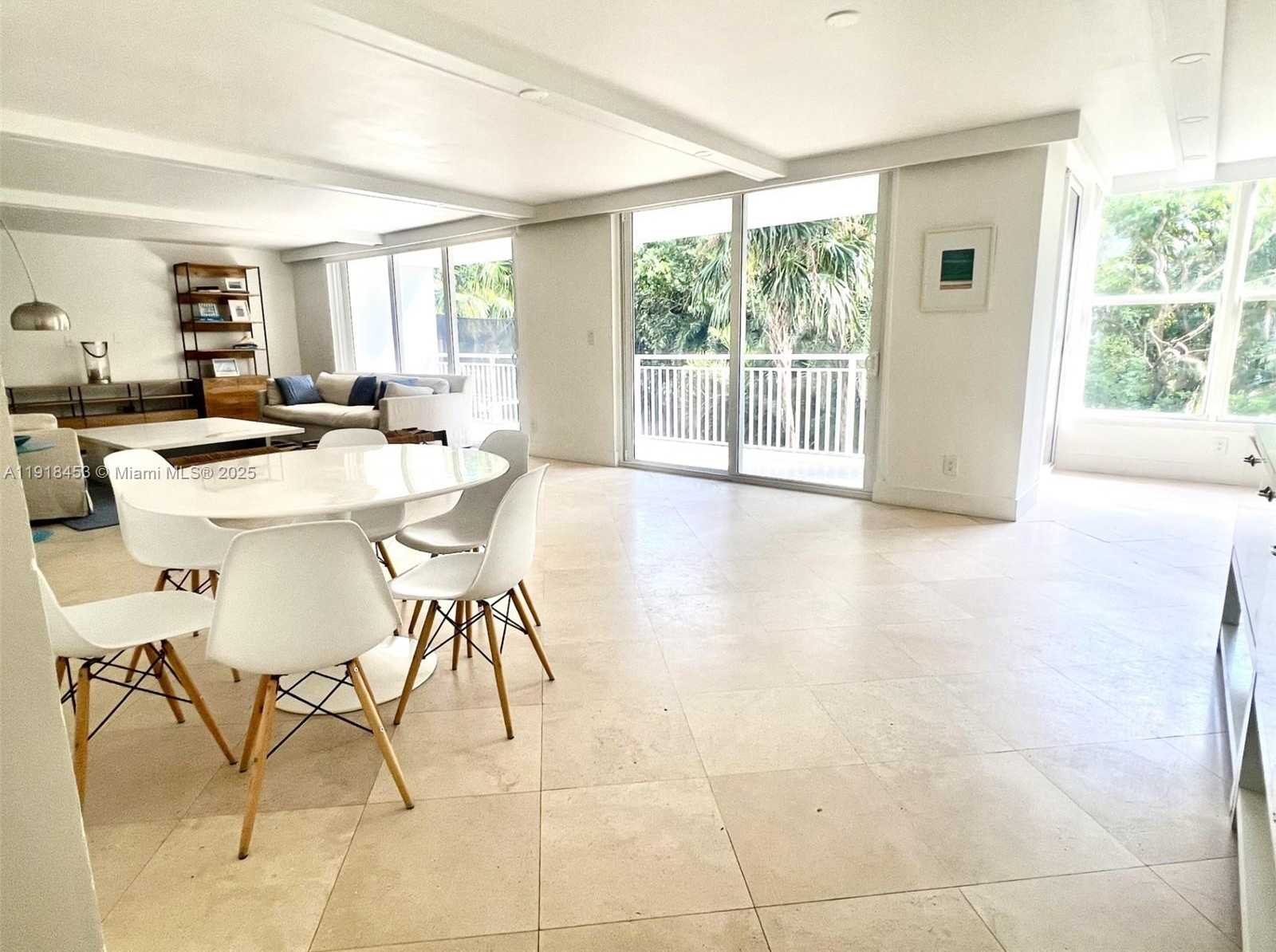 Small Image of 605 OCEAN DR #2L, Key Biscayne Number 5