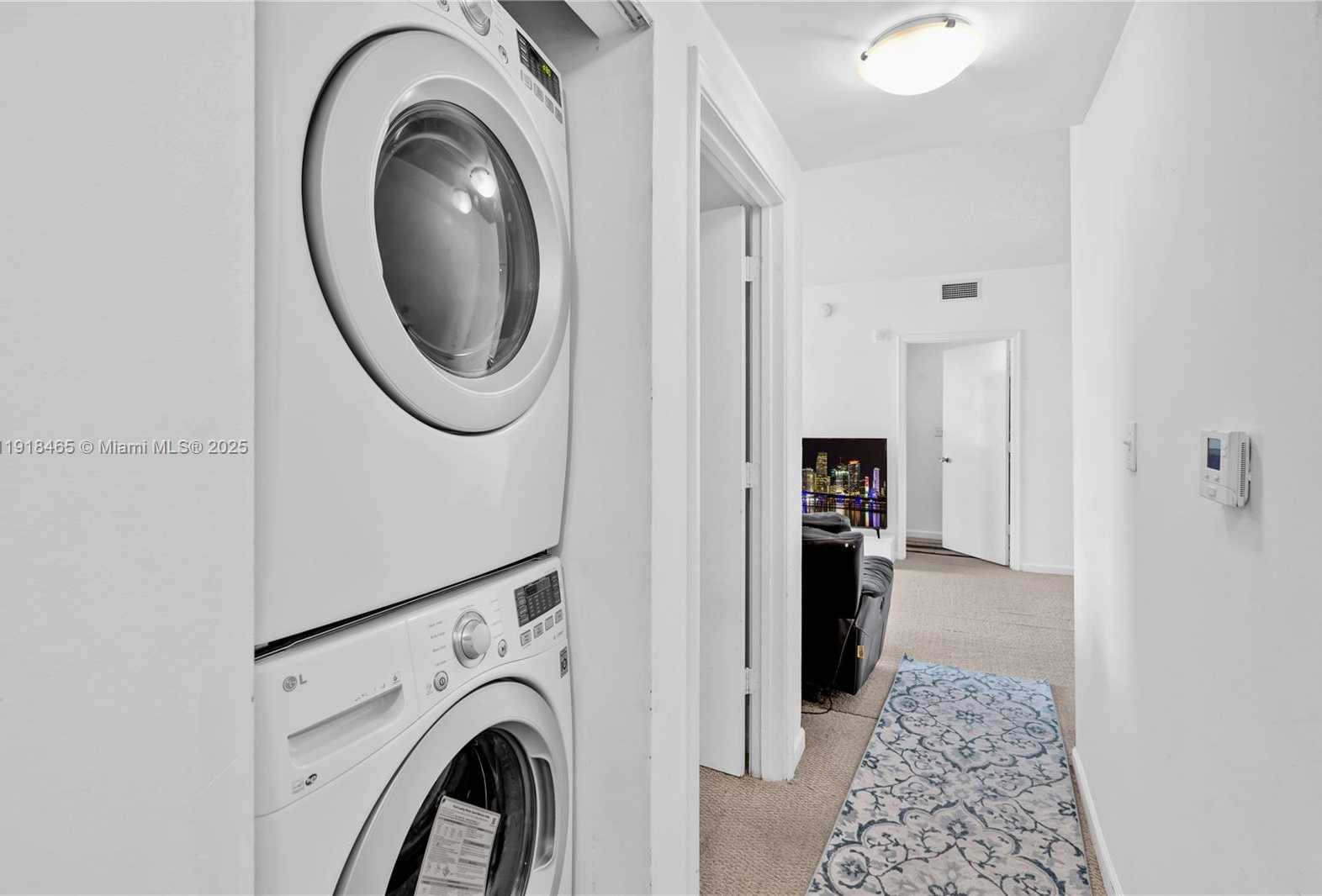 Imagen de Pequeño Objeto