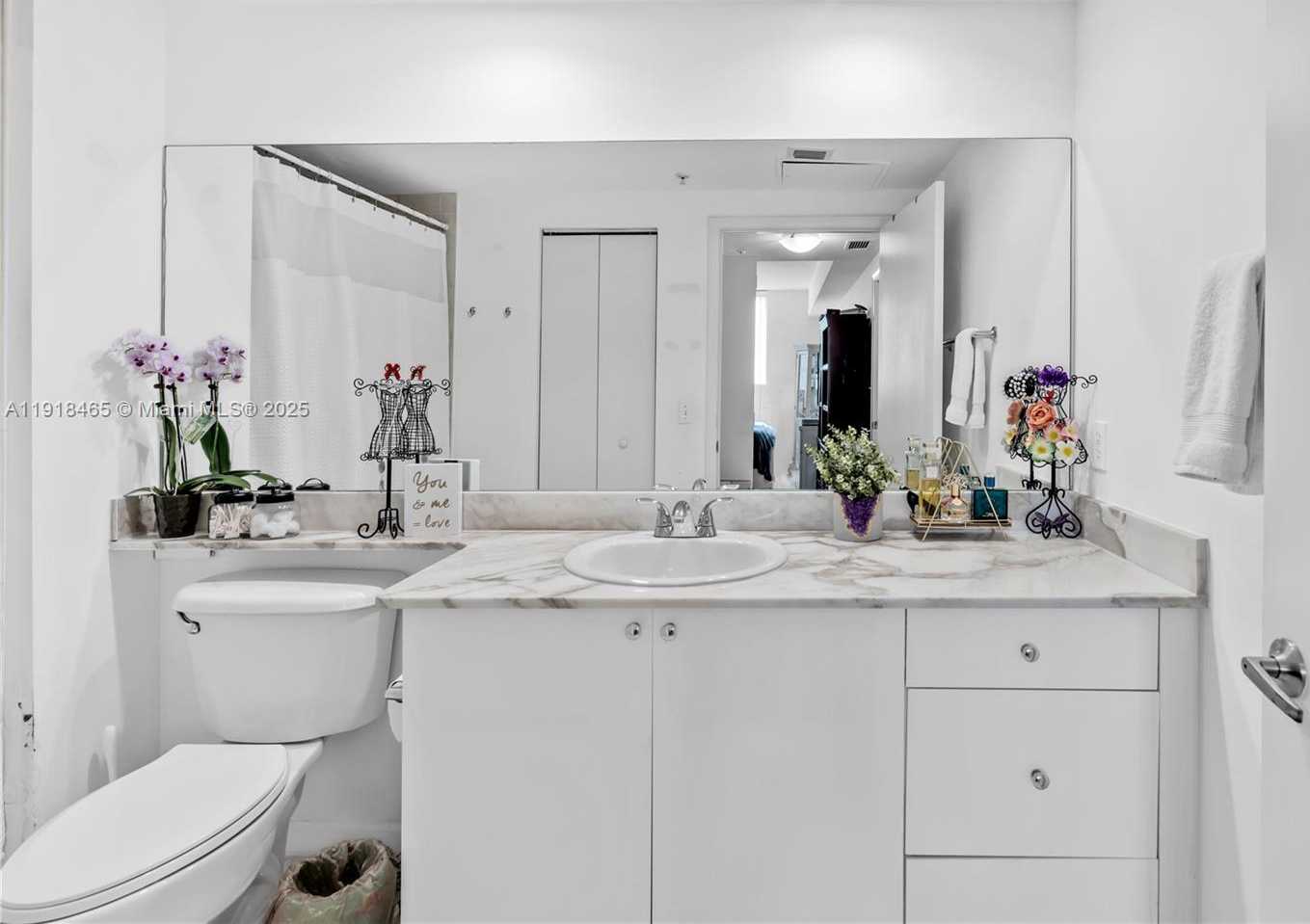 Imagen de Pequeño Objeto