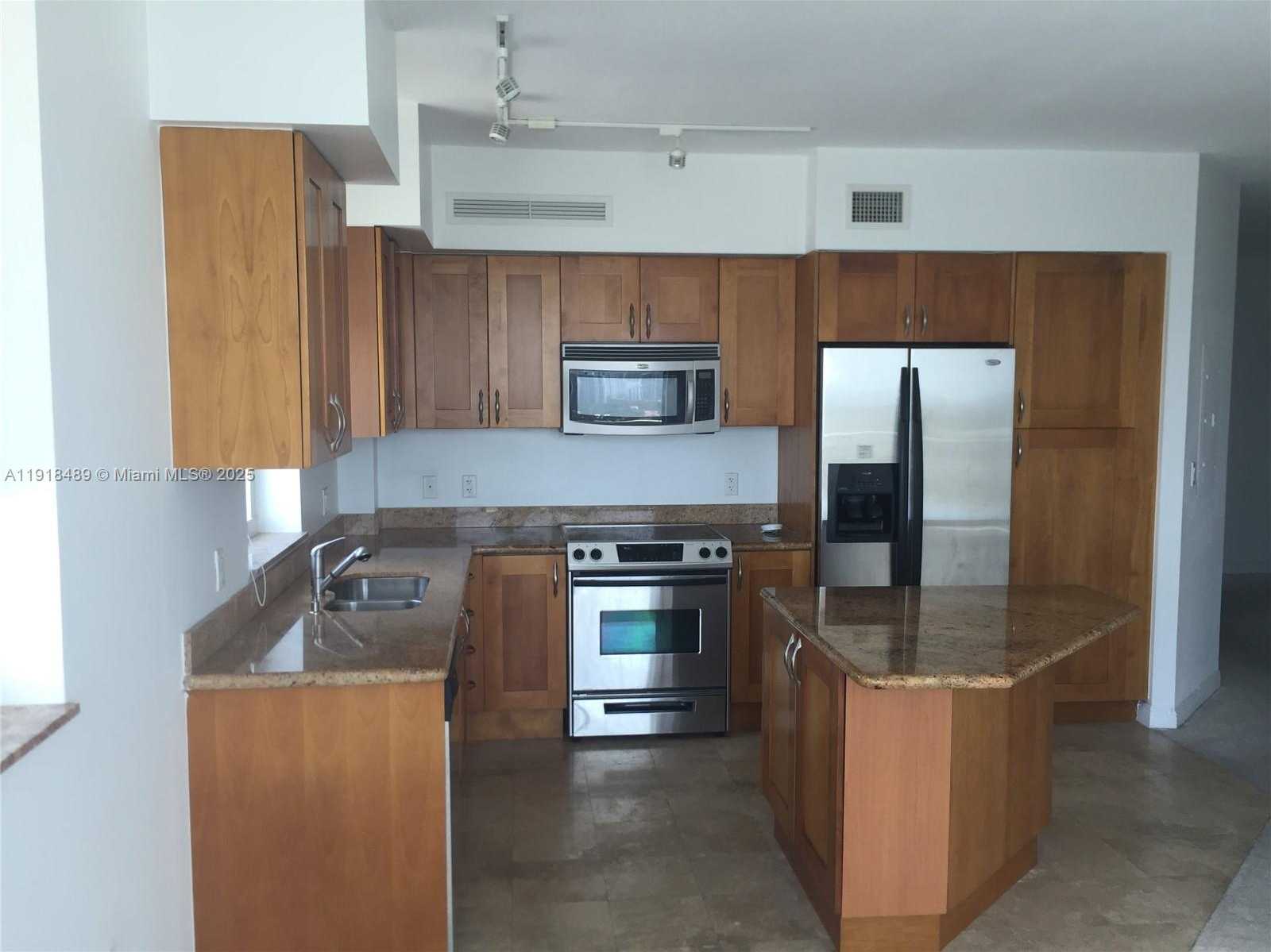 Small Image of 1745 EAST HALLANDALE BEACH BLVD #1807W, Hallandale Beach Number 3