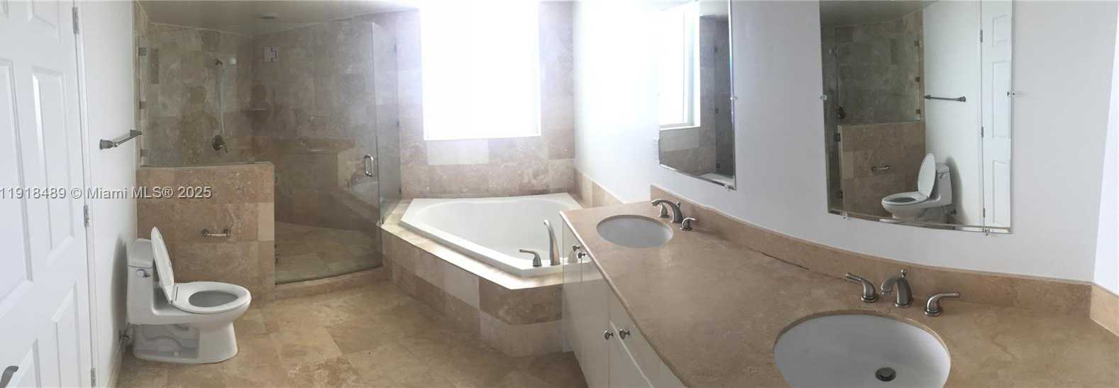 Small Image of 1745 EAST HALLANDALE BEACH BLVD #1807W, Hallandale Beach Number 4