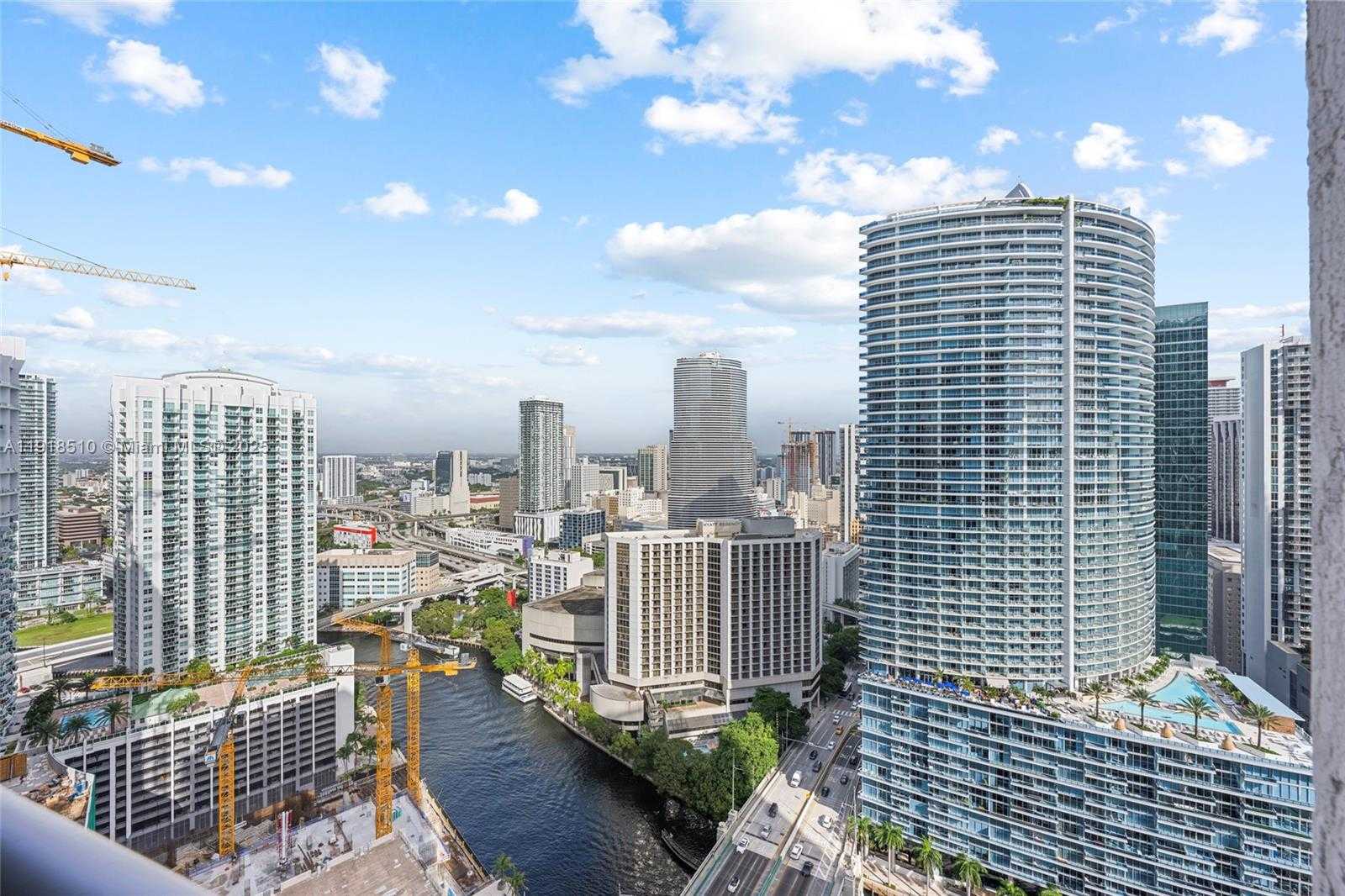 Small Image of 485 BRICKELL AVE #3503, Miami Number 15