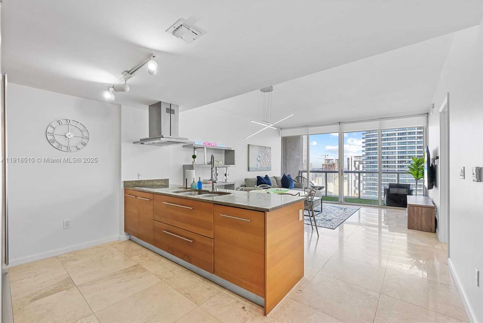 Small Image of 485 BRICKELL AVE #3503, Miami Number 2
